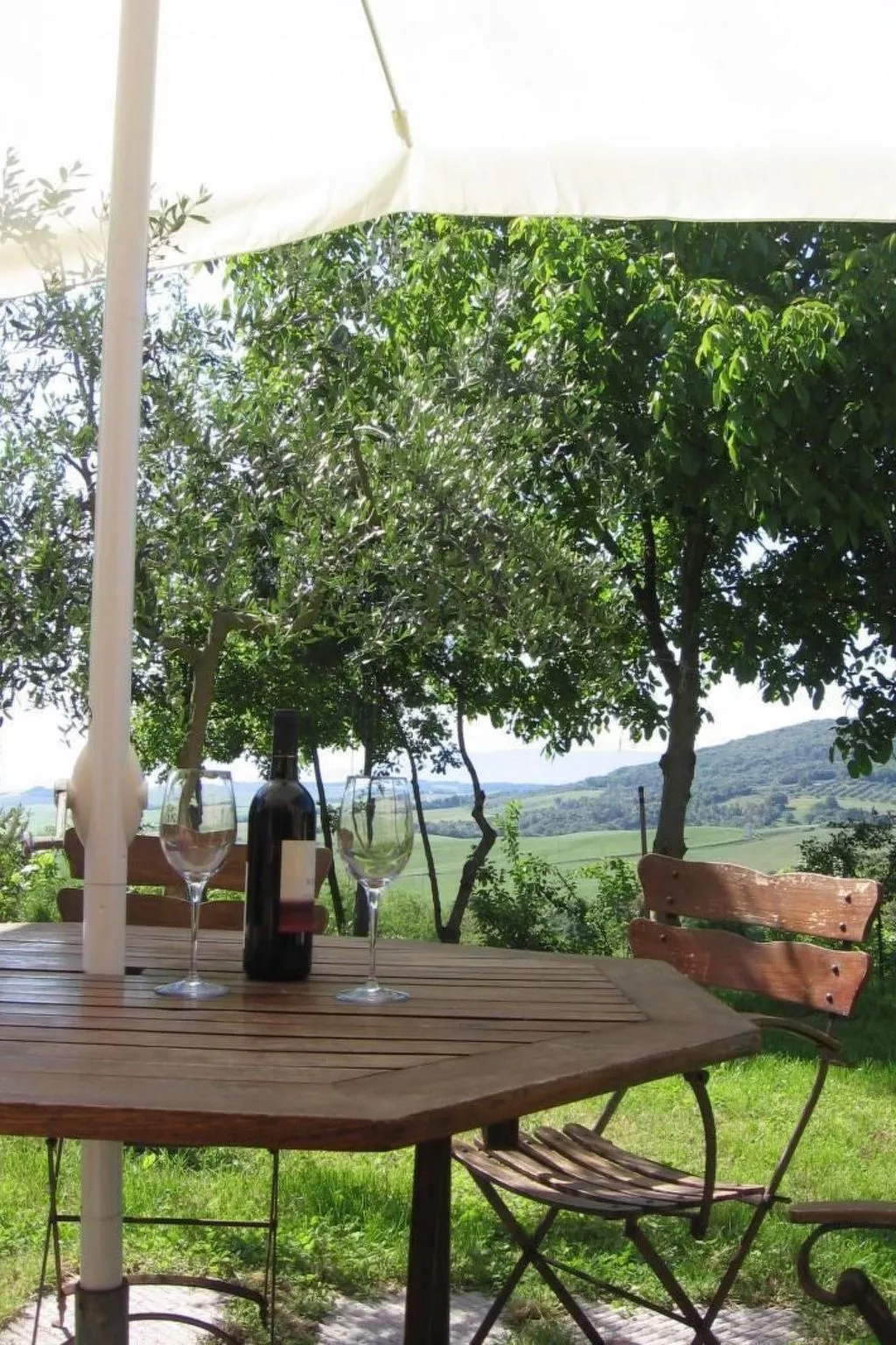 Wohnung mit Garten und oberirdischem Pool