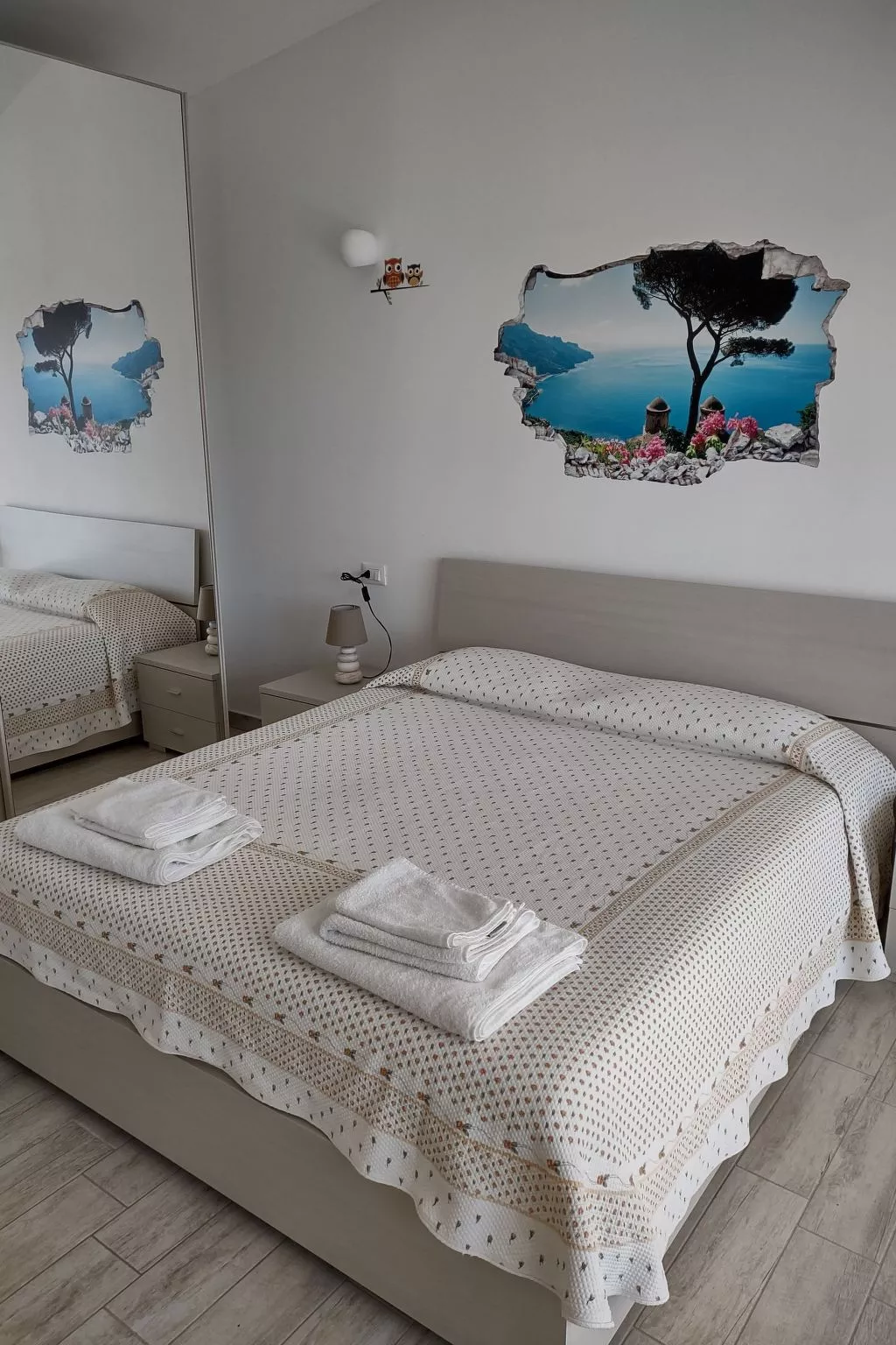 Atemberaubendes Familien-Penthouse mit Meerblick-Image-tags.info