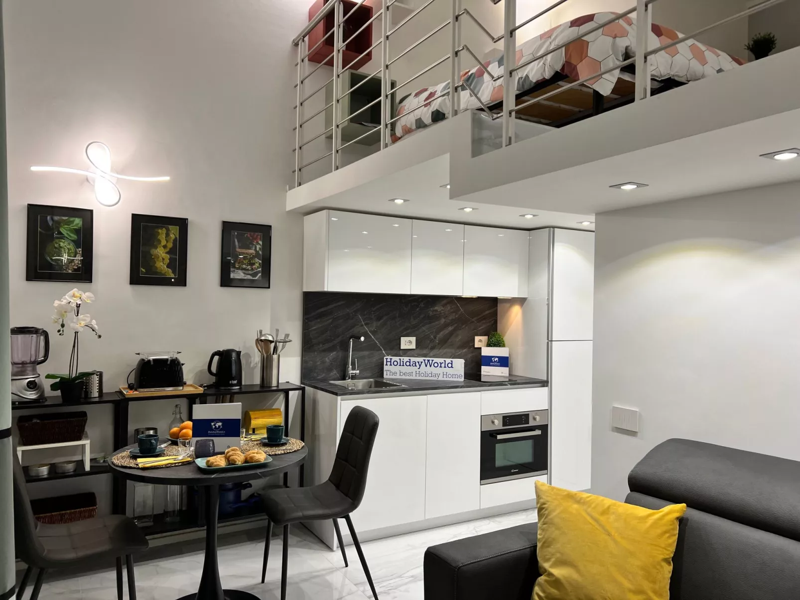 San Martino' Studio mit Terrasse