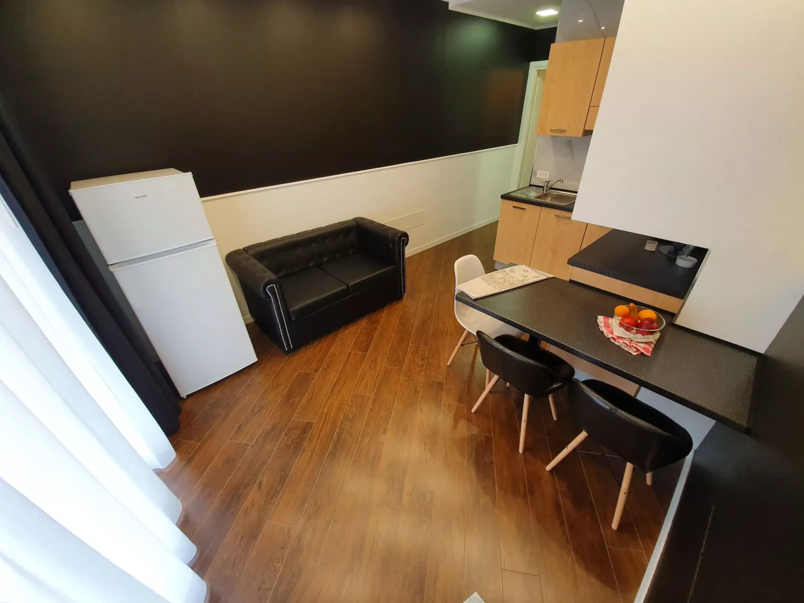 Moderne Ferienwohnung mit Balkon