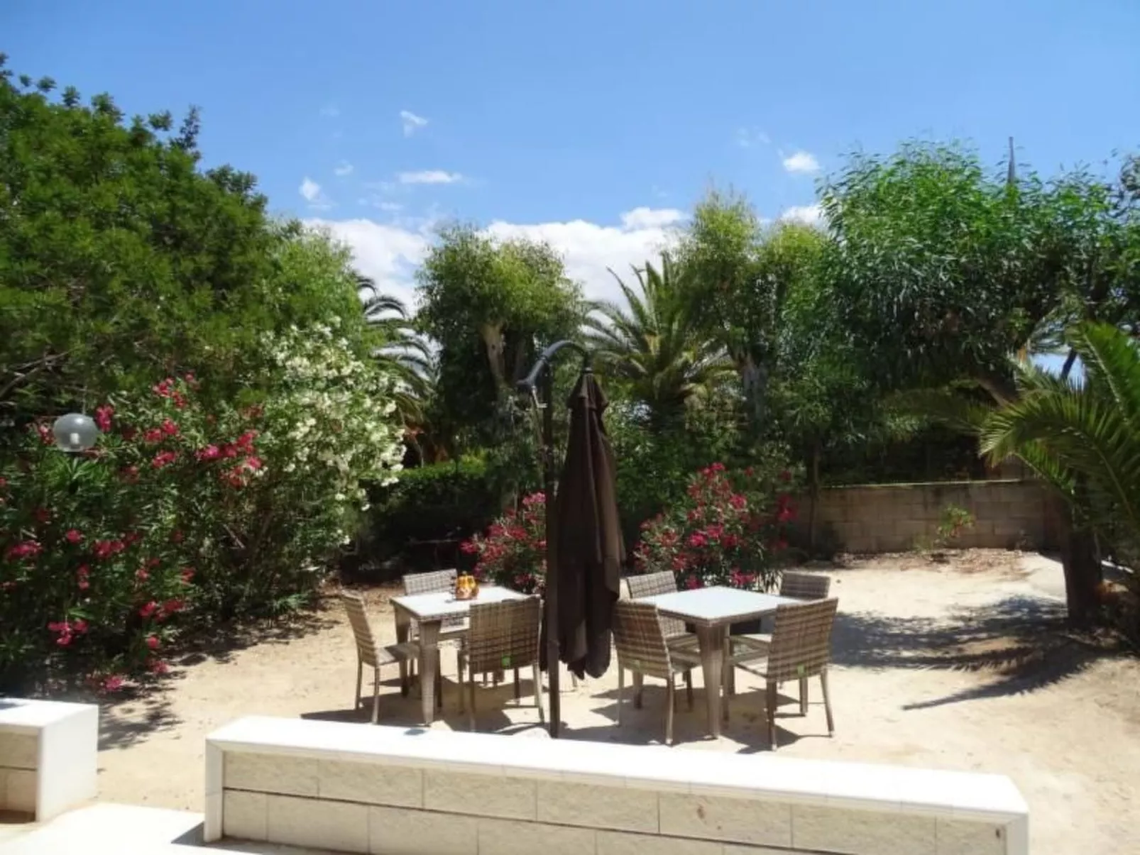 Schöner zentraler Bungalow direkt am Sandstrand auf Sizilien