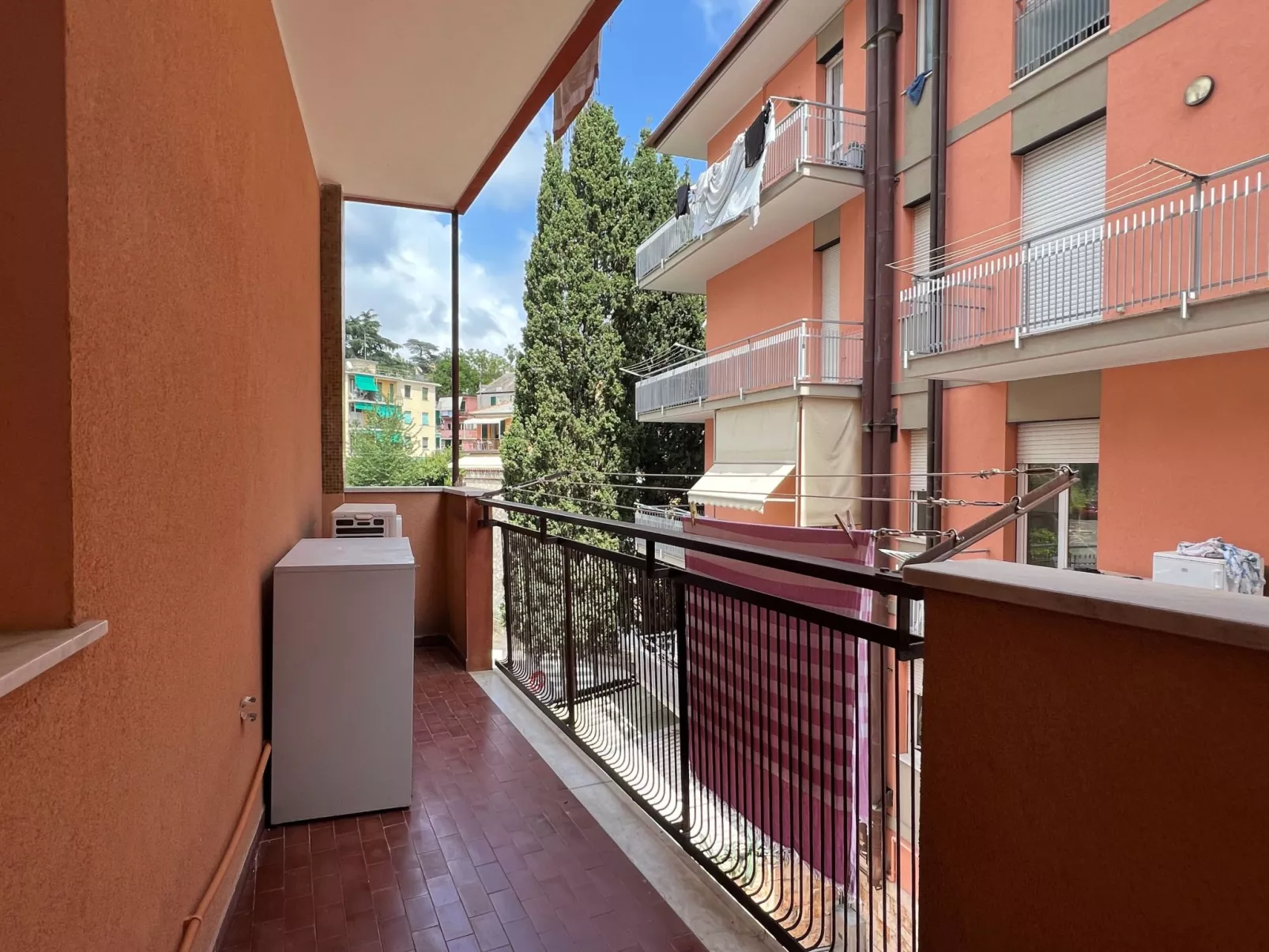 Für 6 Personen ca. 96 m&sup2; in Arenzano, Norditalien (Ligurien)-Binnen