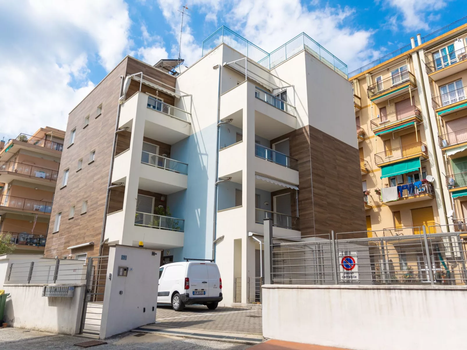 "Sirio" mit Gemeinschaftspool und 200 m vom Meer entfernt