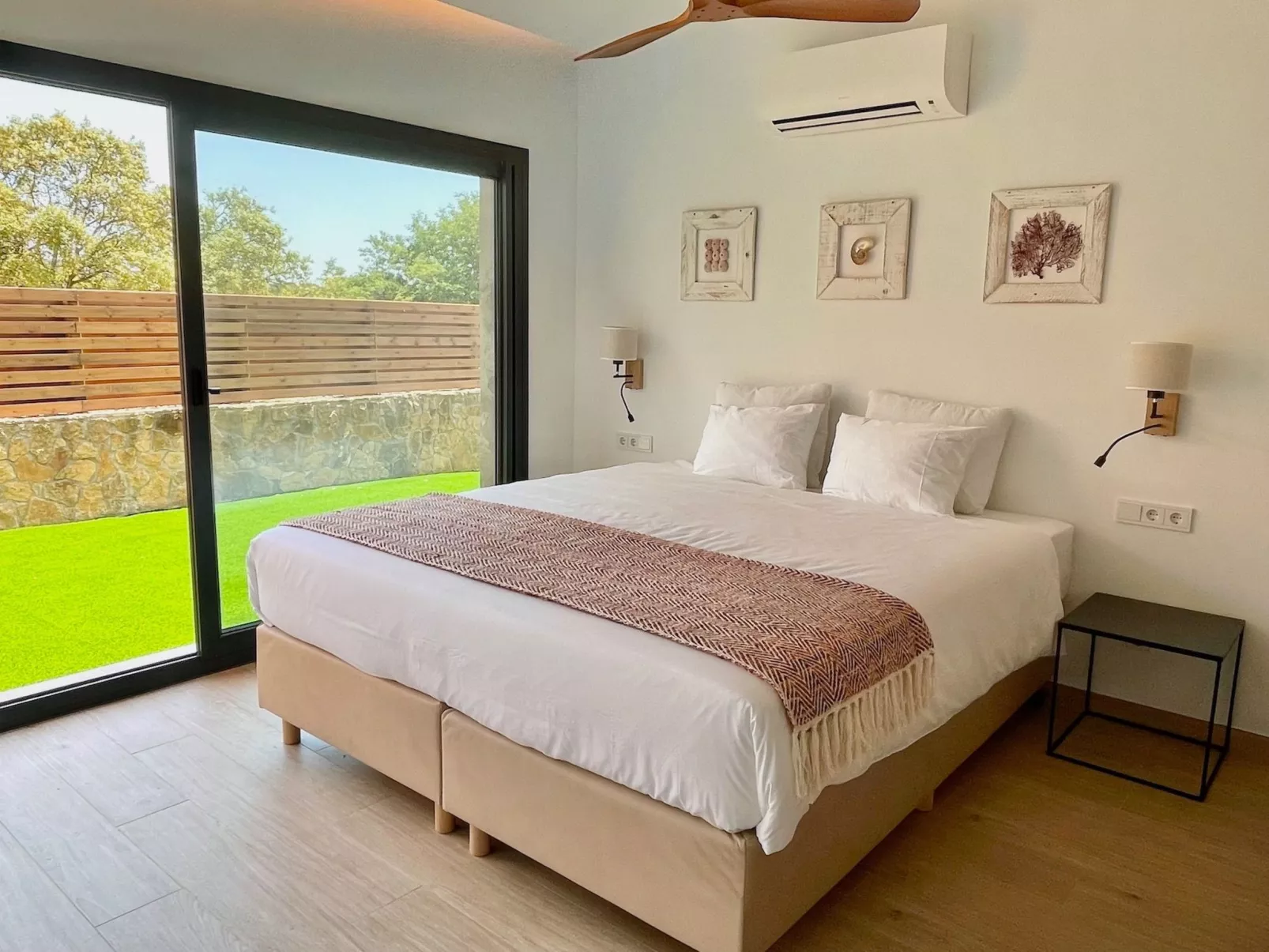 Villa Joie de Vivre - Geräumige Luxusvilla zur Miete-Image-tags.info