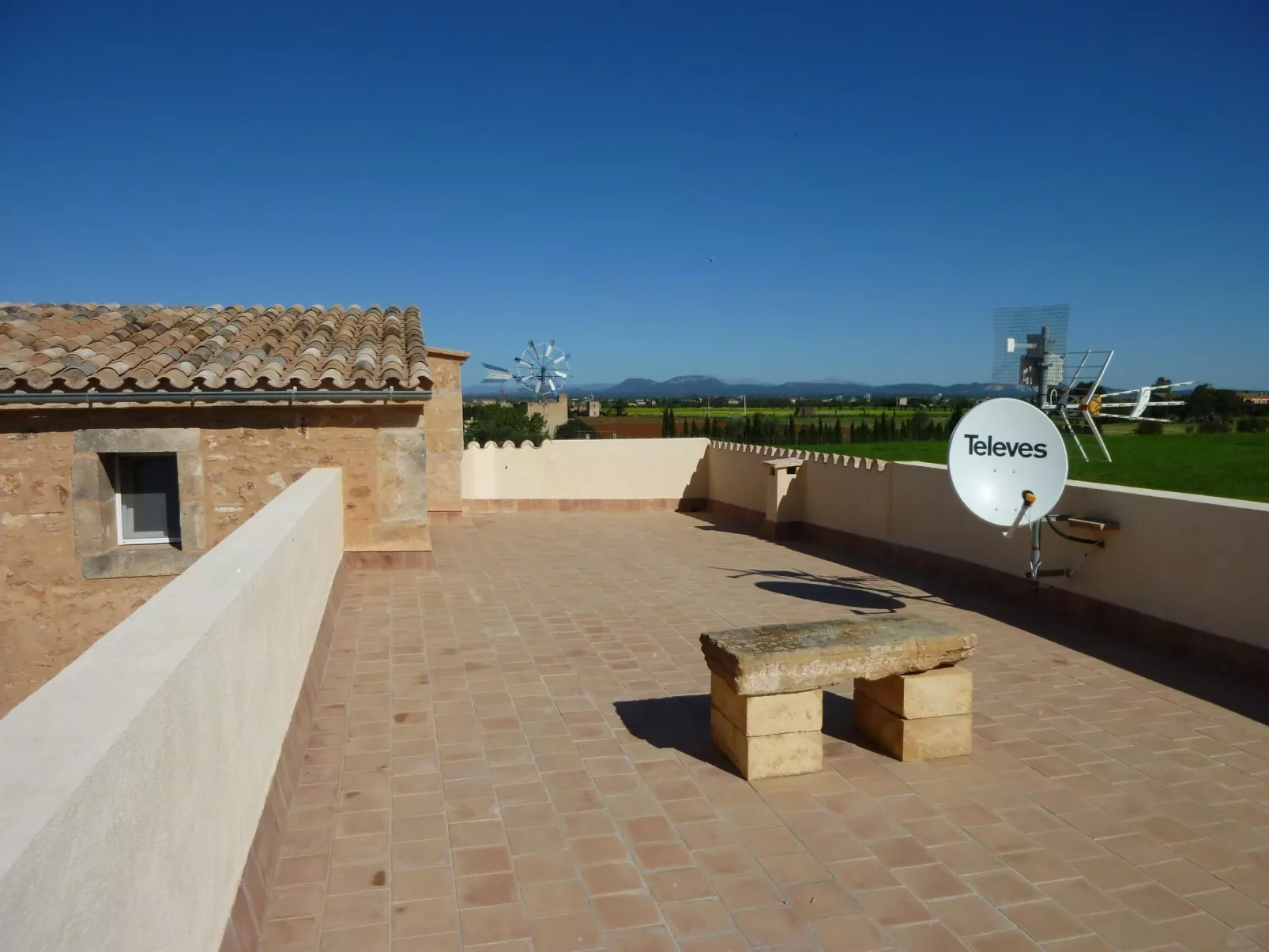 In Campos mit Privatem Pool-Buiten