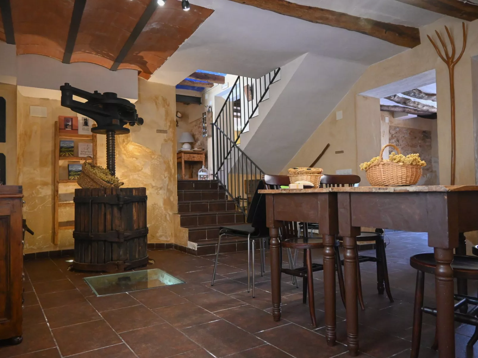 Els Cups, casa rural-Binnen