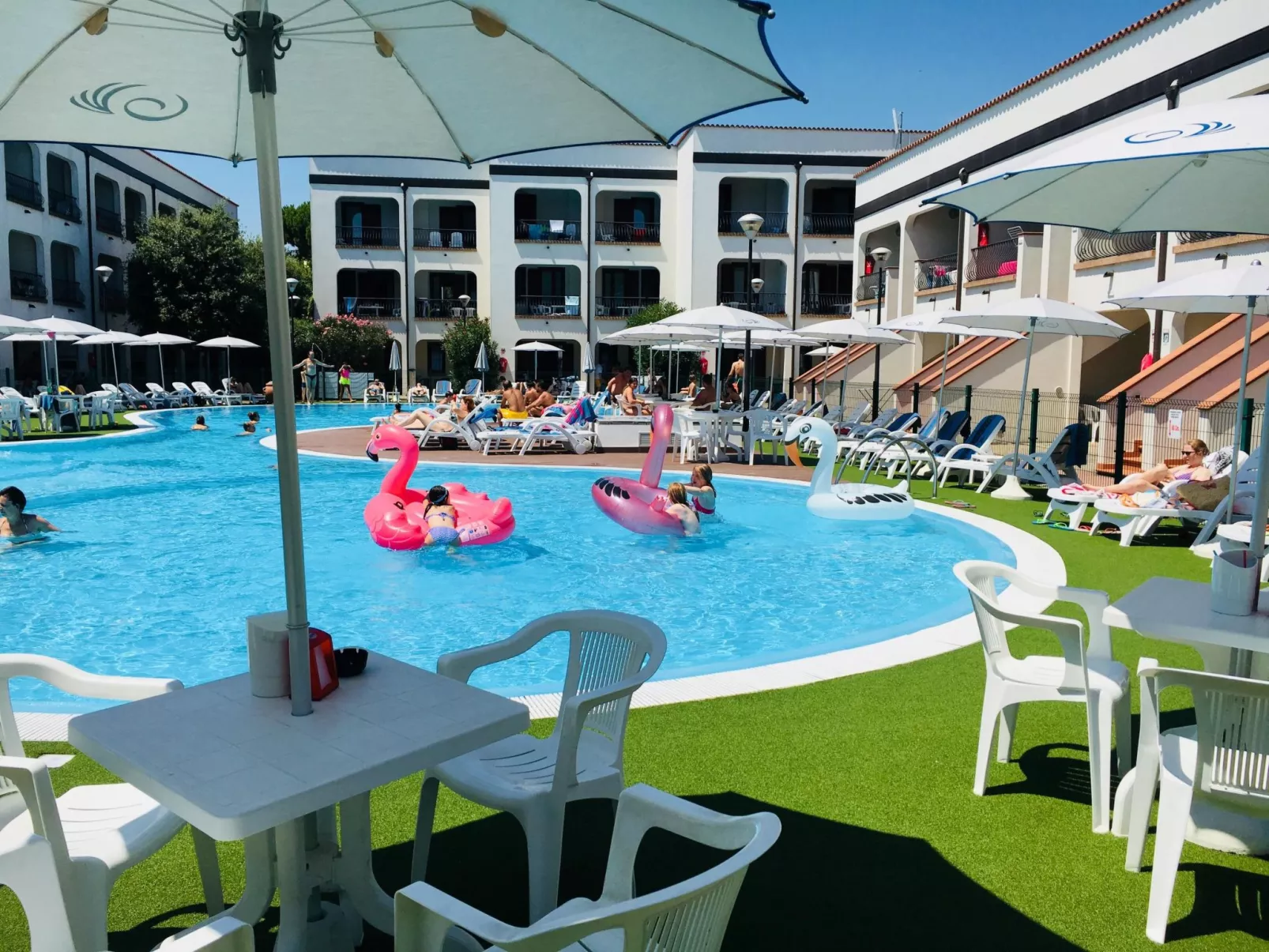 Wunderschöne Wohnung in Lido Di Spina mit Möbliertem Balkon-Image-tags.info