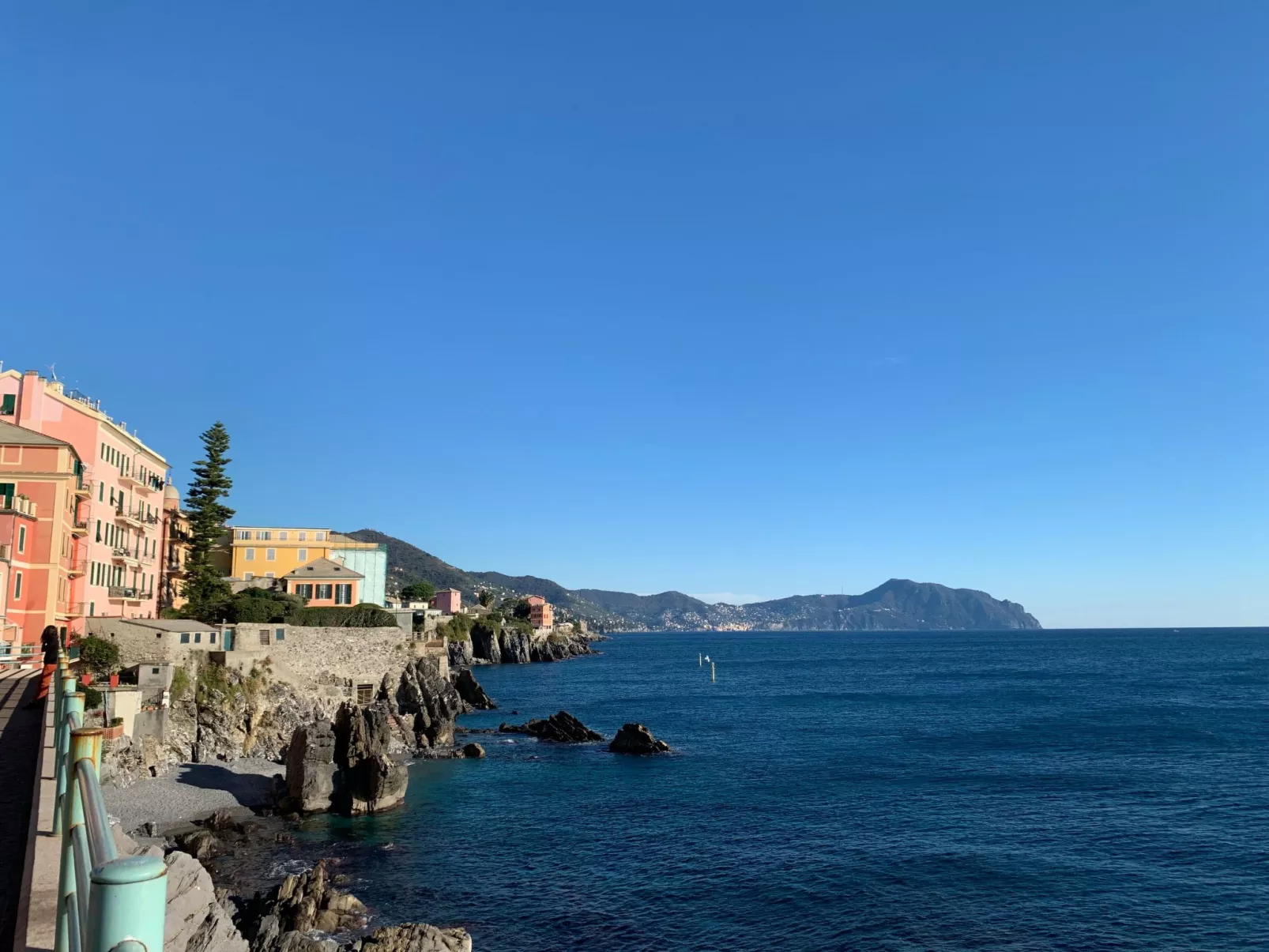 Für 6 Personen ca. 80 m&sup2; in Genua, Norditalien (Ligurien)-Buiten