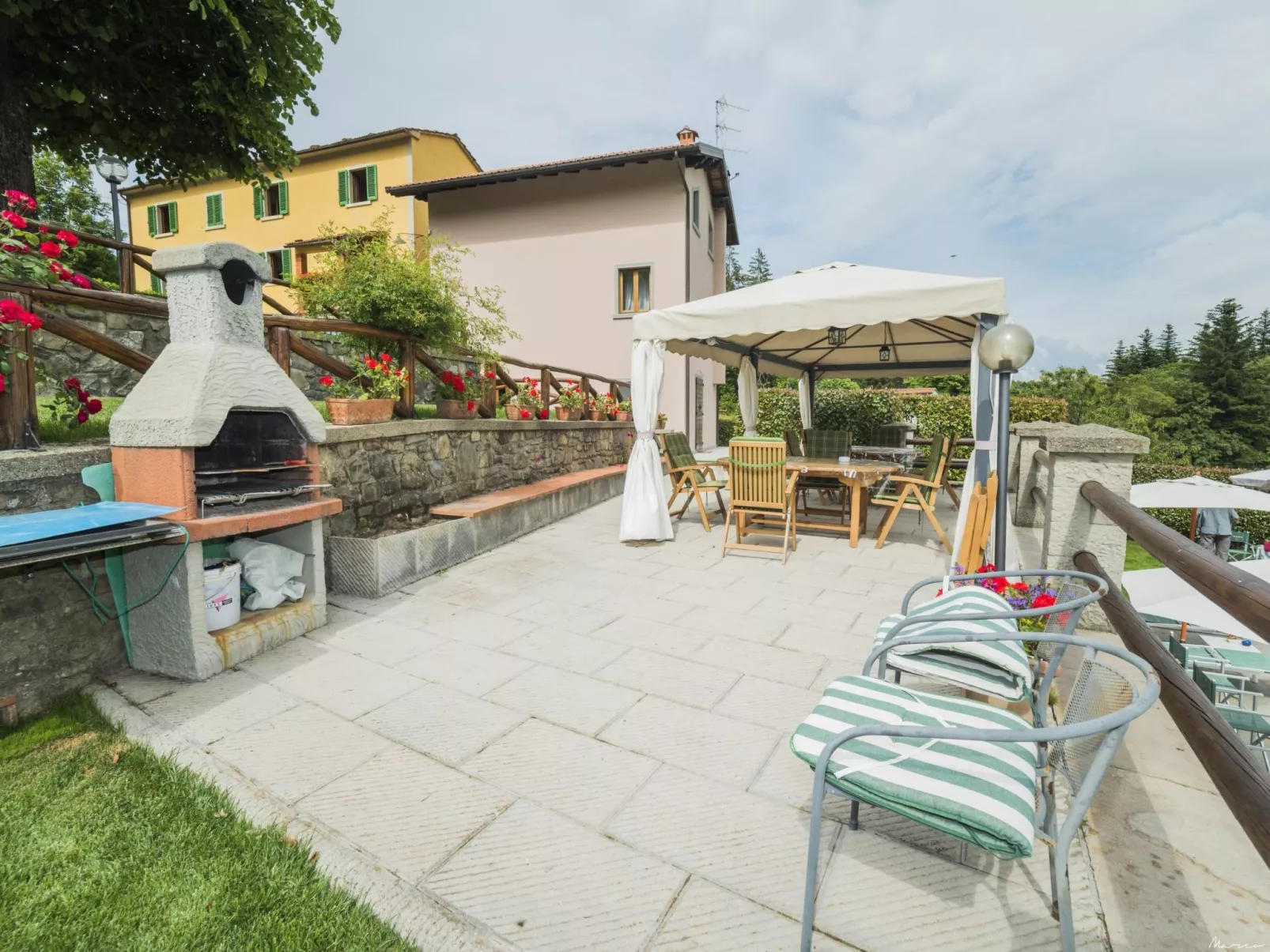 'Case Cioni-Focolare'.-Buiten