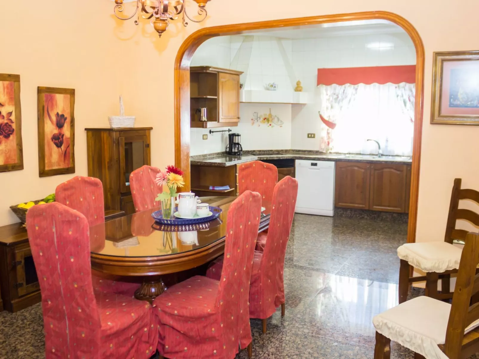 "Floratere" mit Terrasse-Binnen