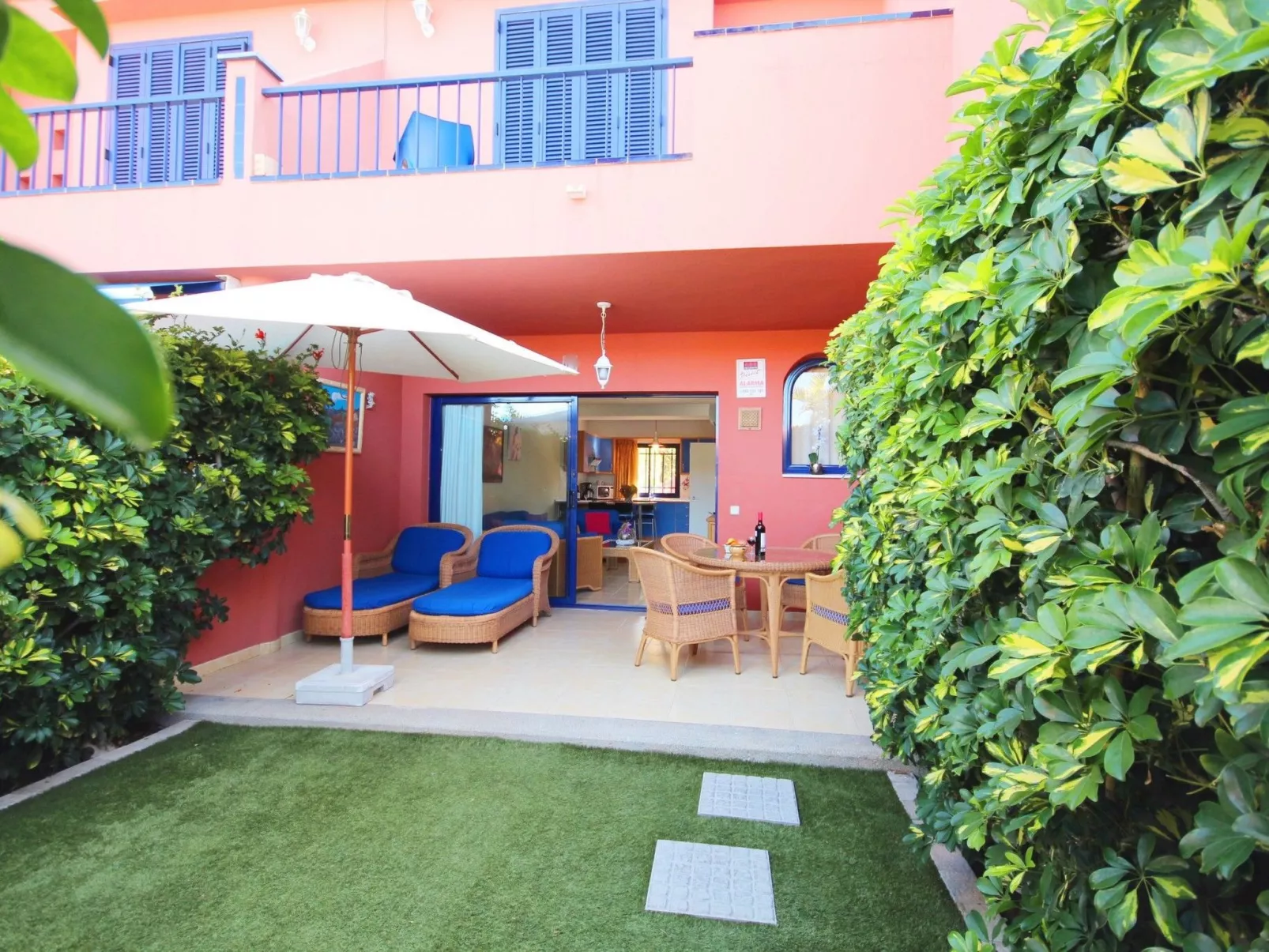 Wunderschönes Ferienhaus im Süden von Gran Canaria mit Garten und gemeinschaftl-Buiten