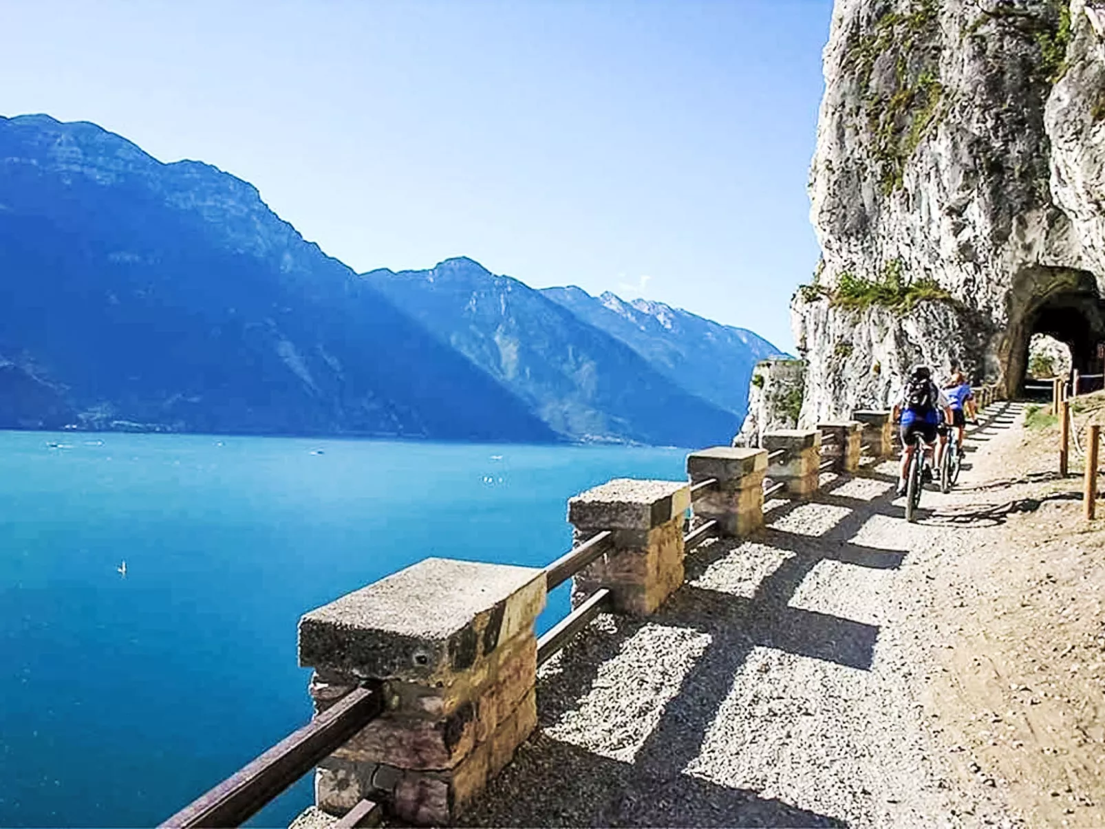 Villa im Grünen in Riva del Garda mit Garten