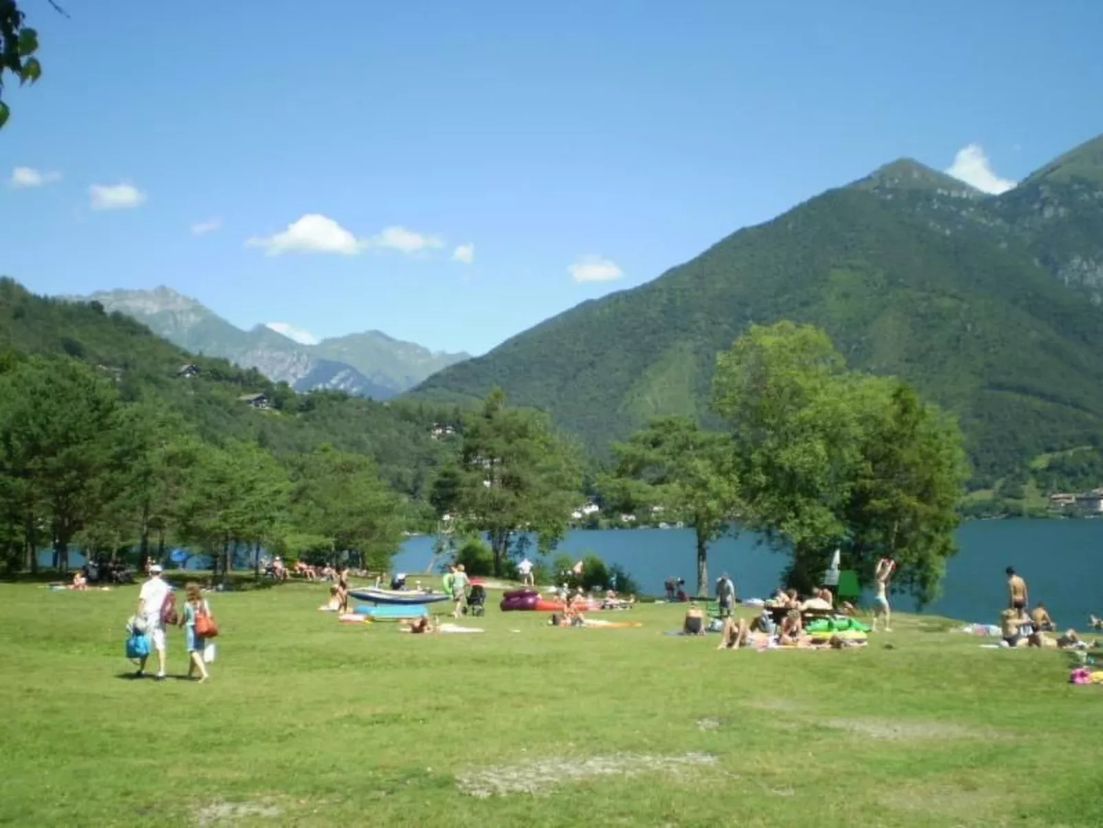 Freistehendes Haus mit privatem Garten