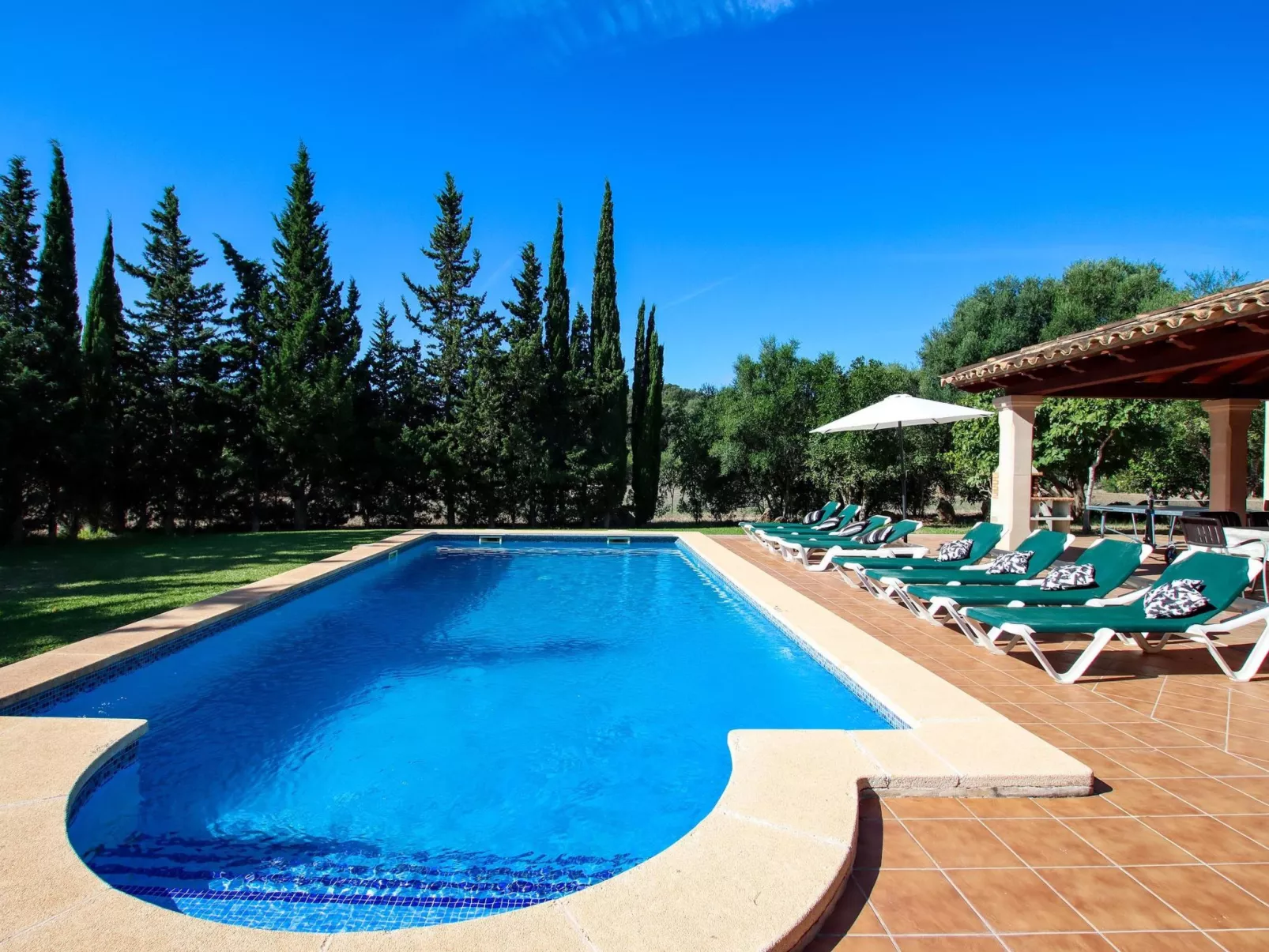 Schöne Villa für 8 Personen in der Nähe von Pollença