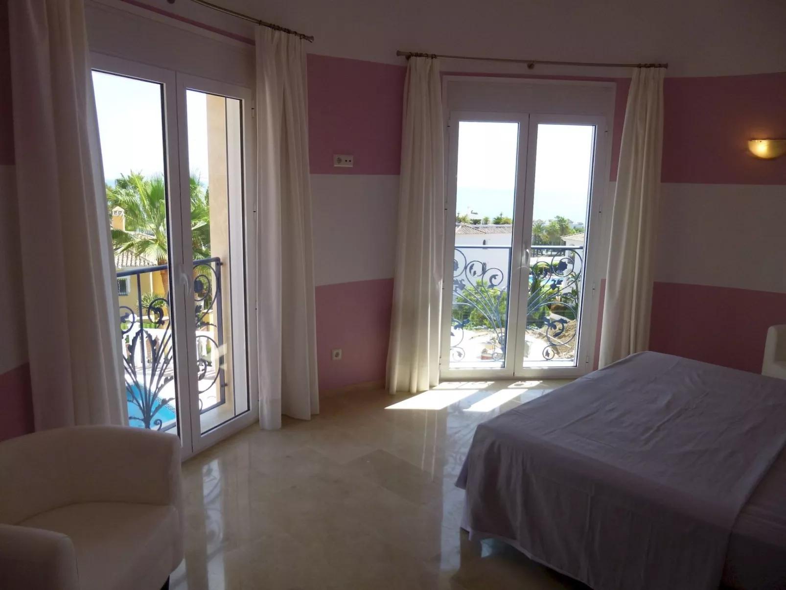 Ferienvilla mit Jacuzzi-Binnen