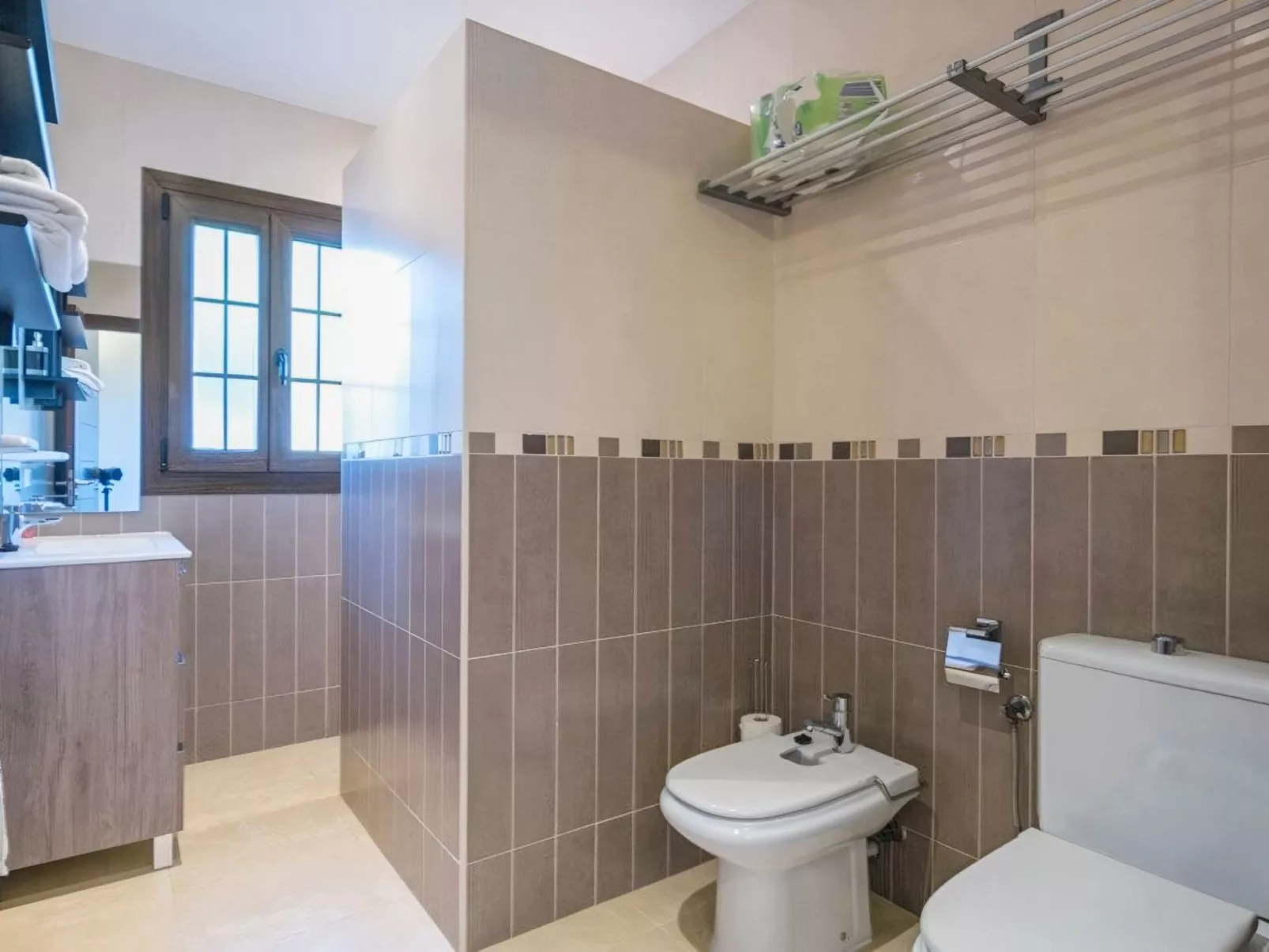 Schöne Villa mit Pool in der Nähe des Strandes-Binnen