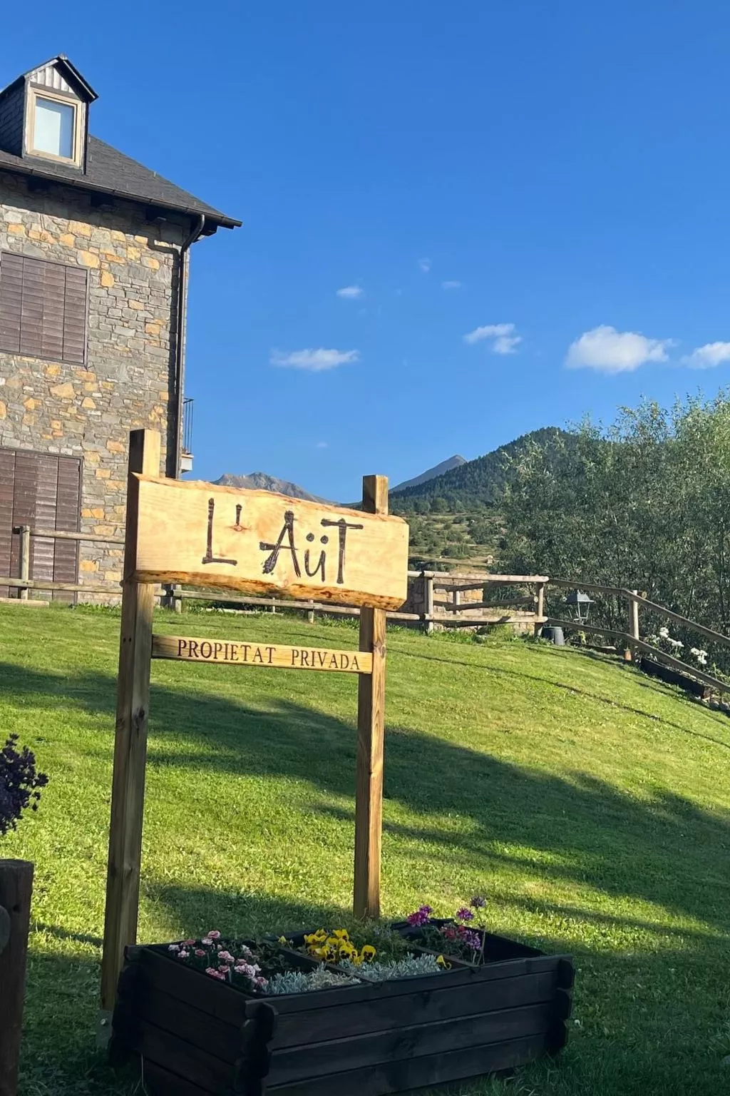 Erdgeschosswohnung Aüt 1 mit privatem Garten in Vall de Boí