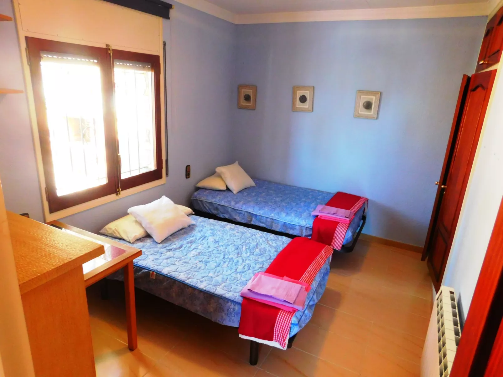 Wunderschönes Ferienhaus in Roses mit Großer Terrasse-Image-tags.info