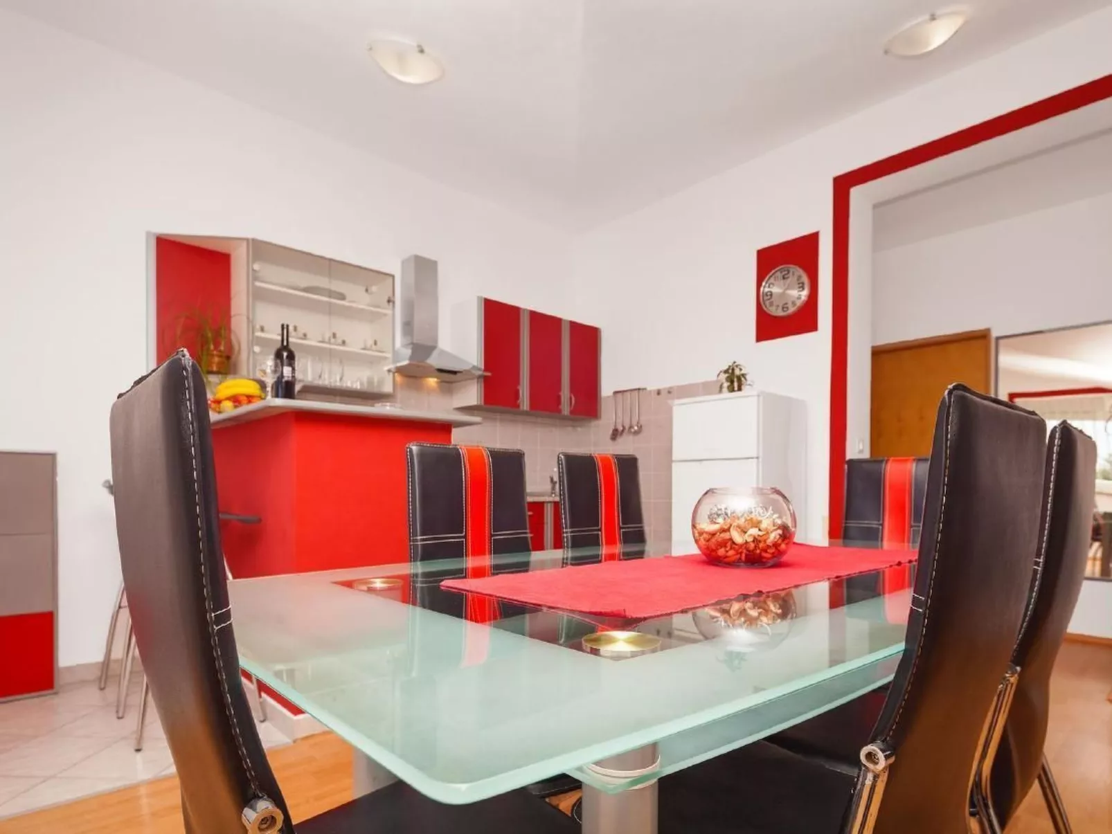 Moderne Ferienwohnung mit jacuzzi