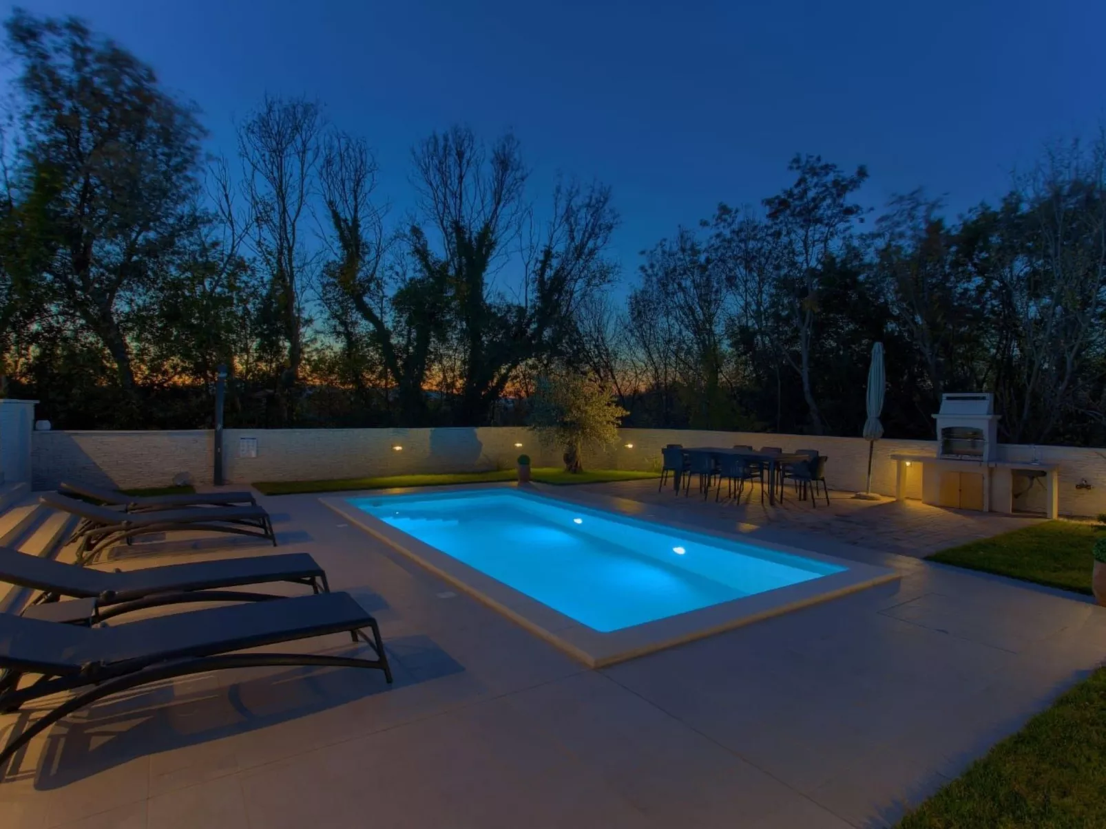 Villa Valle-Image-tags.info