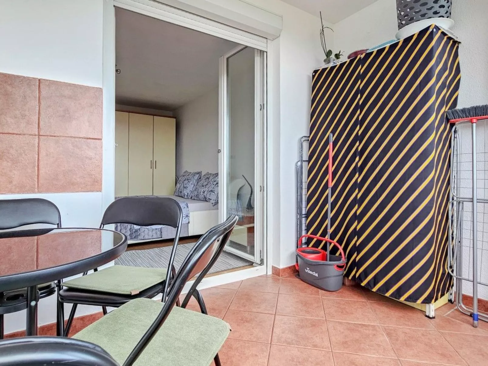 Wohnung im Zentrum mit einem Balkon-Binnen