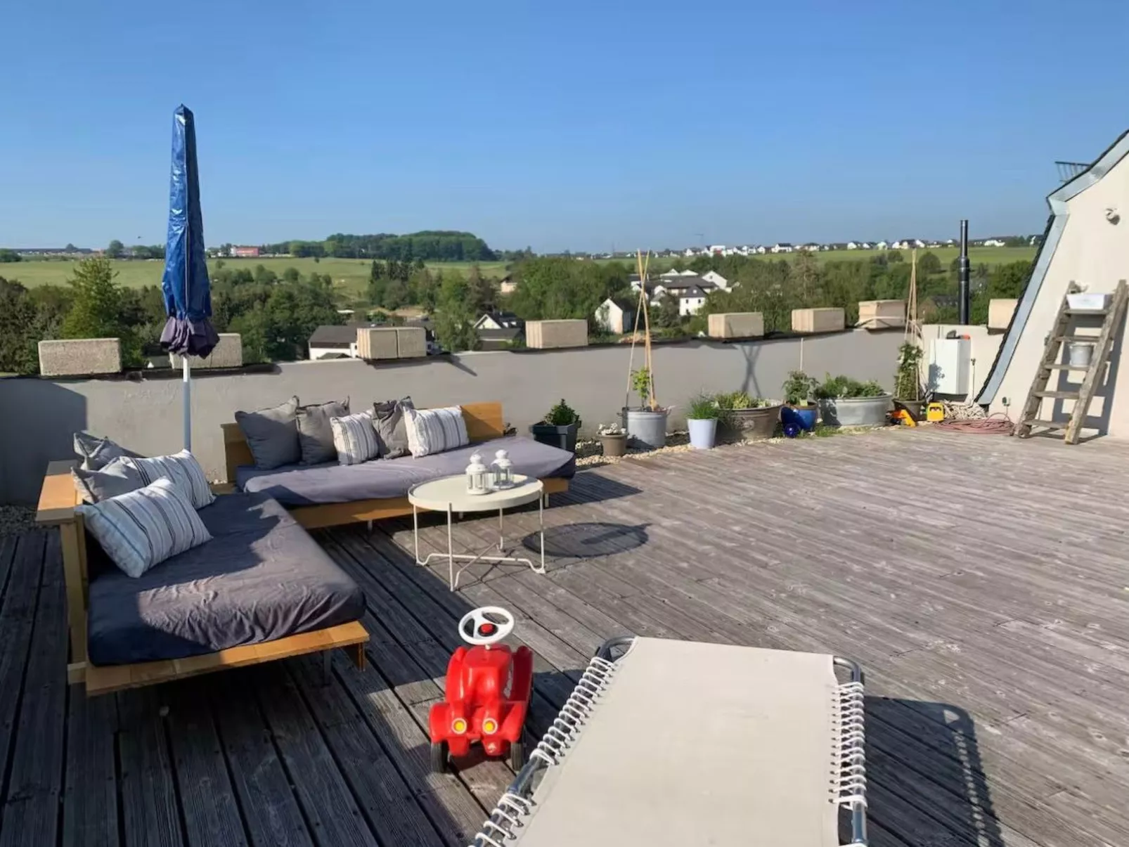 Leo's Loft-Image-tags.info