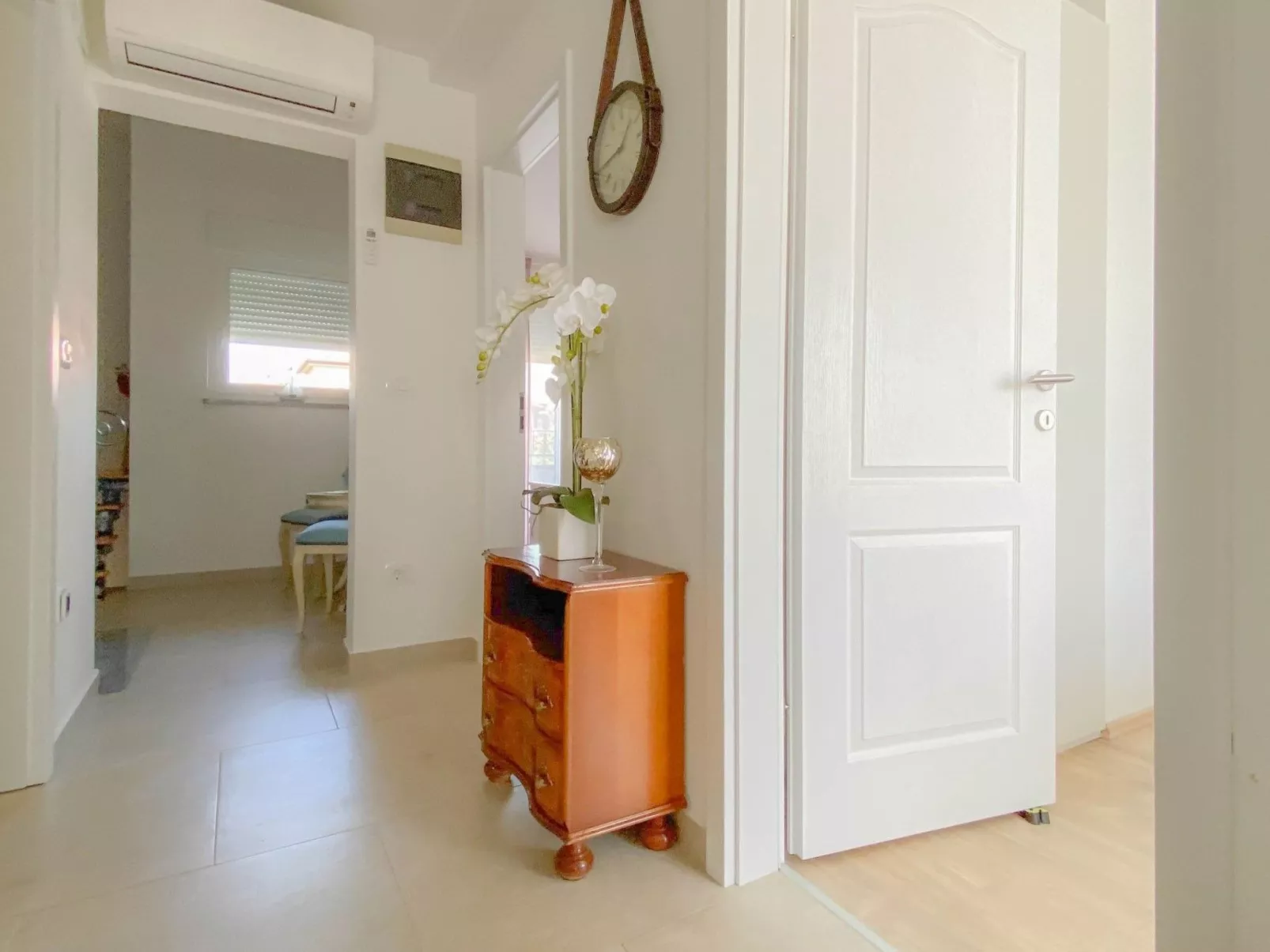 "Hanna" mit privatem Pool-Image-tags.info