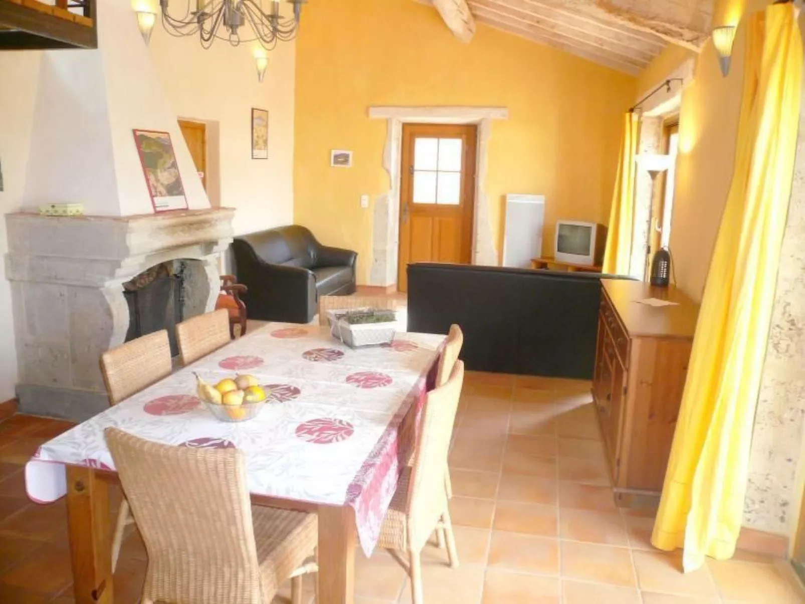 Komfortables Ferienhaus mit Privatpool