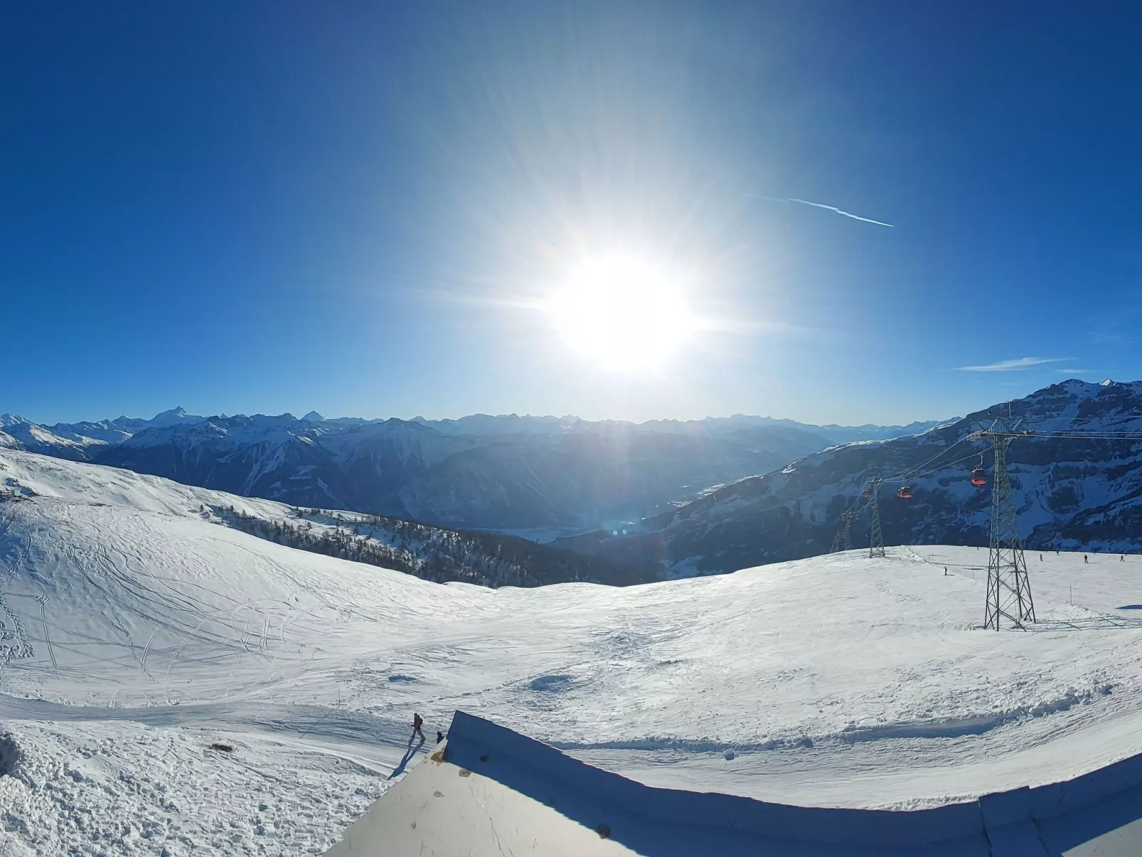 Renoviertes Studio mit mäjestätischer Aussicht-Buiten