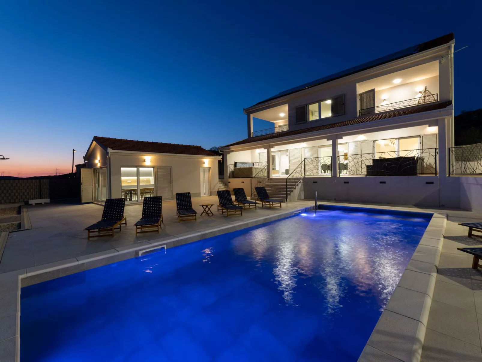 Cottage "Lazy Day Oasis" mit Whirlpool-Buiten