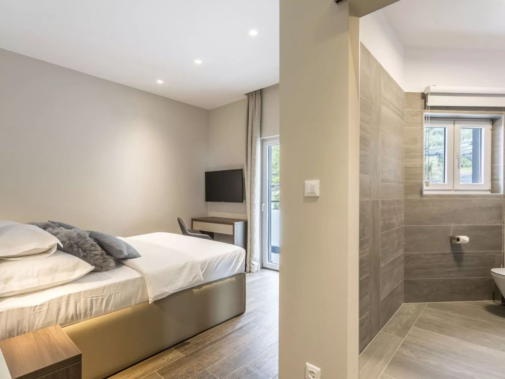 In Mimice mit tollem Pool und Meerblick-Image-tags.info