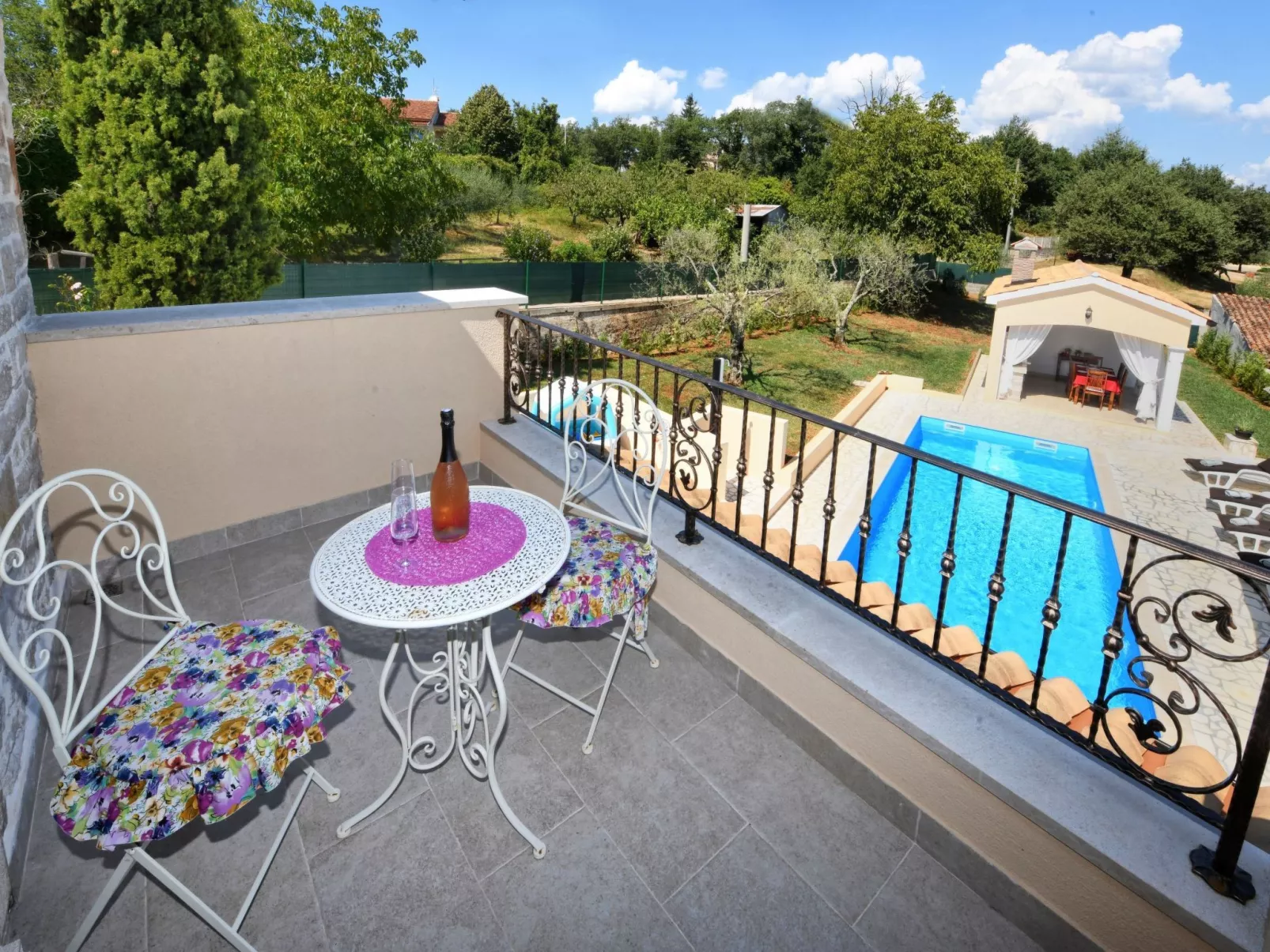 Mit Privatpool für 6 Personen ca. 130 m&sup2; in Markovici, Istrien (Binnenland-Image-tags.info