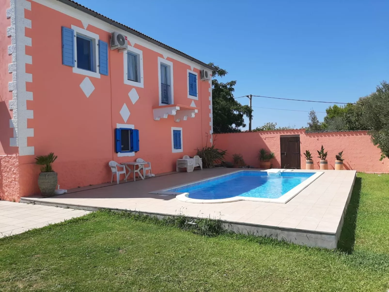 In Dobropoljana mit Freiterrasse