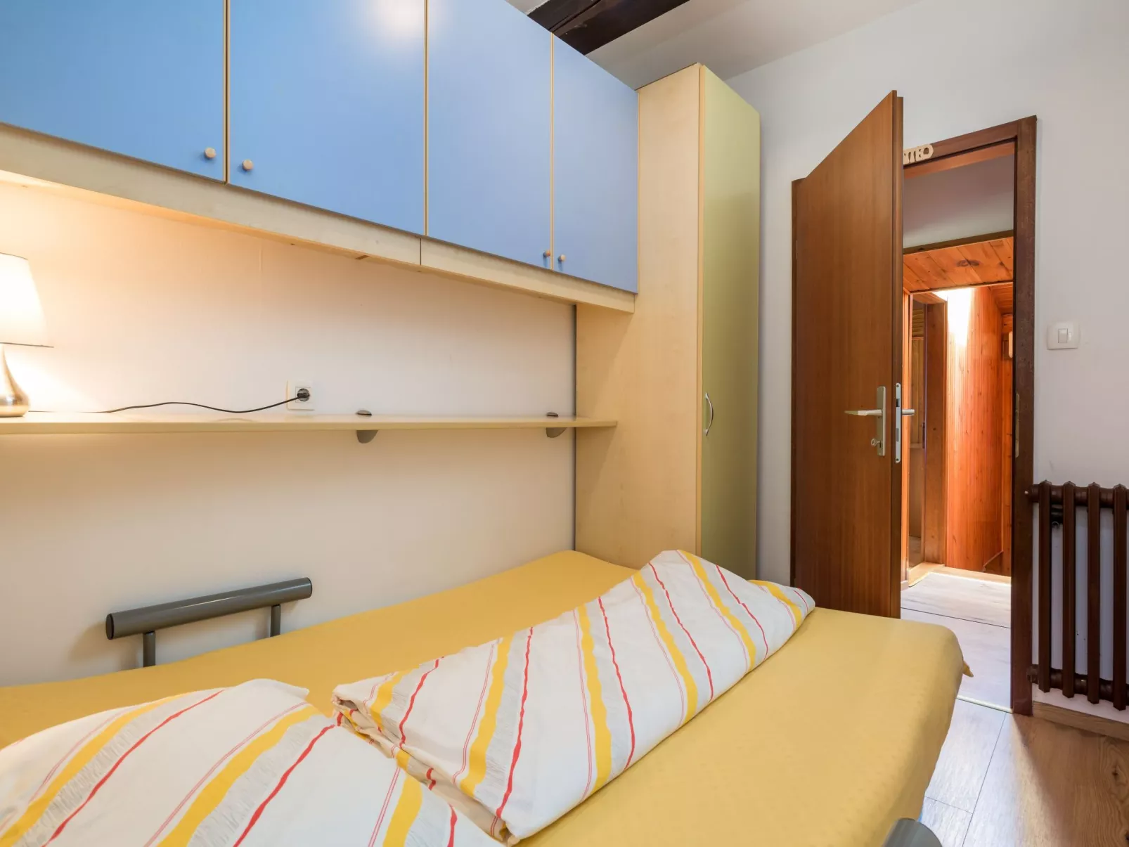 Mit großem Garten und Pool