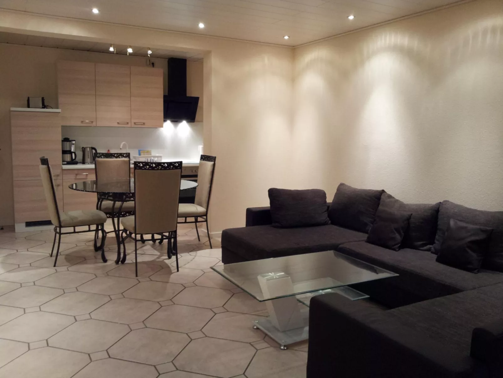 Doppelappartement mit Garten-Image-tags.info