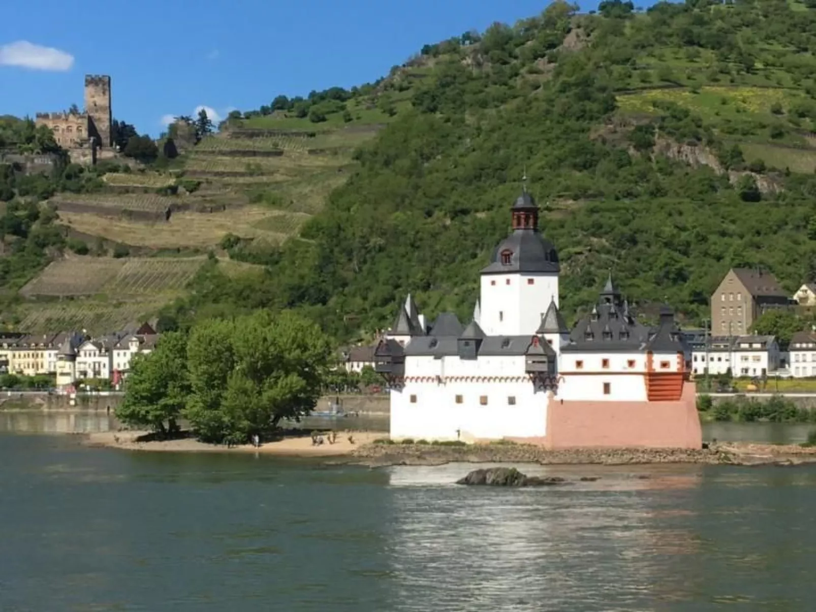 Schäfers Ferienwohnung Oberdiebach am Mittelrhein-Buiten