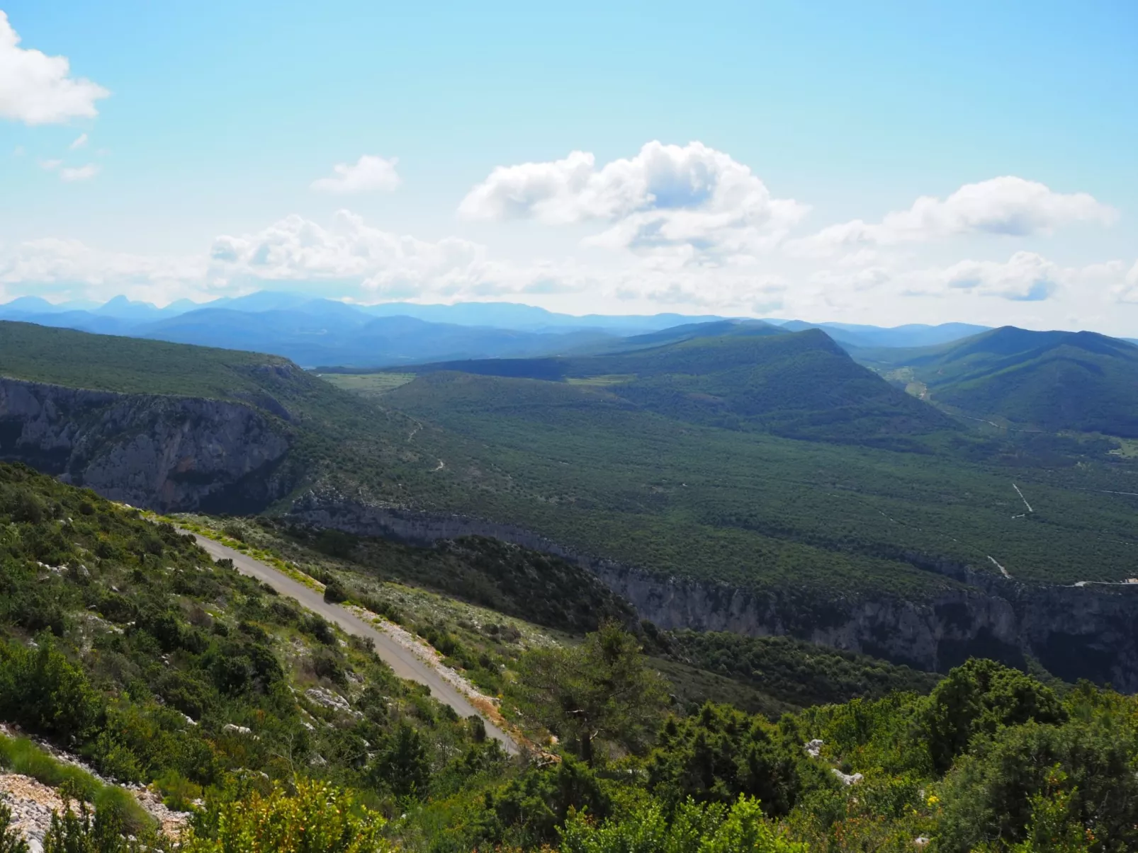 Charmantes Landhaus mit Garten