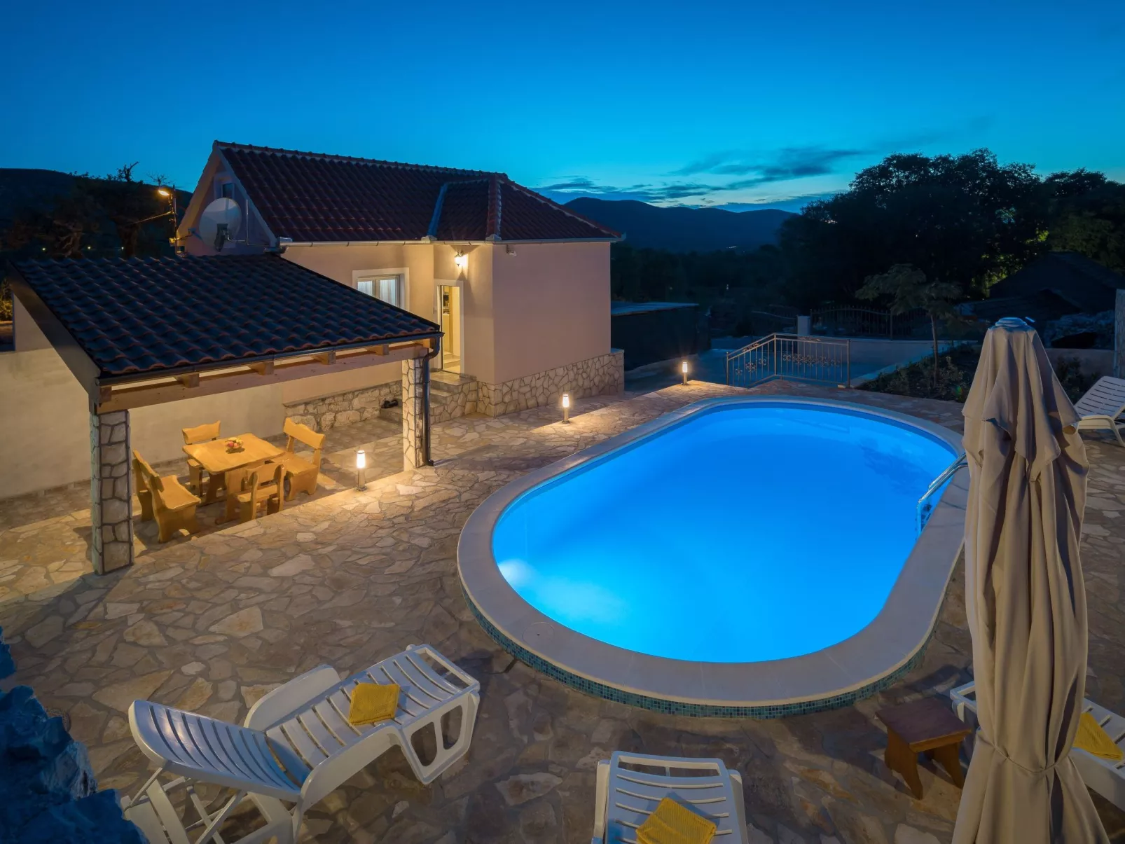 Villa Stara Kula-Buiten