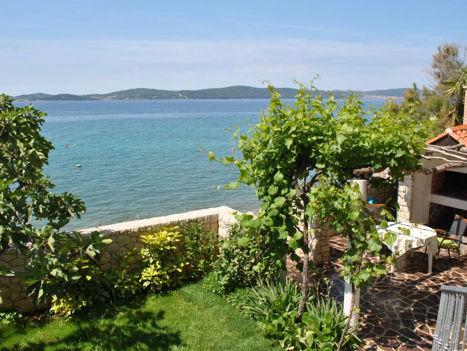 Apartment Cinthija mit Balkon direkt am Strand
