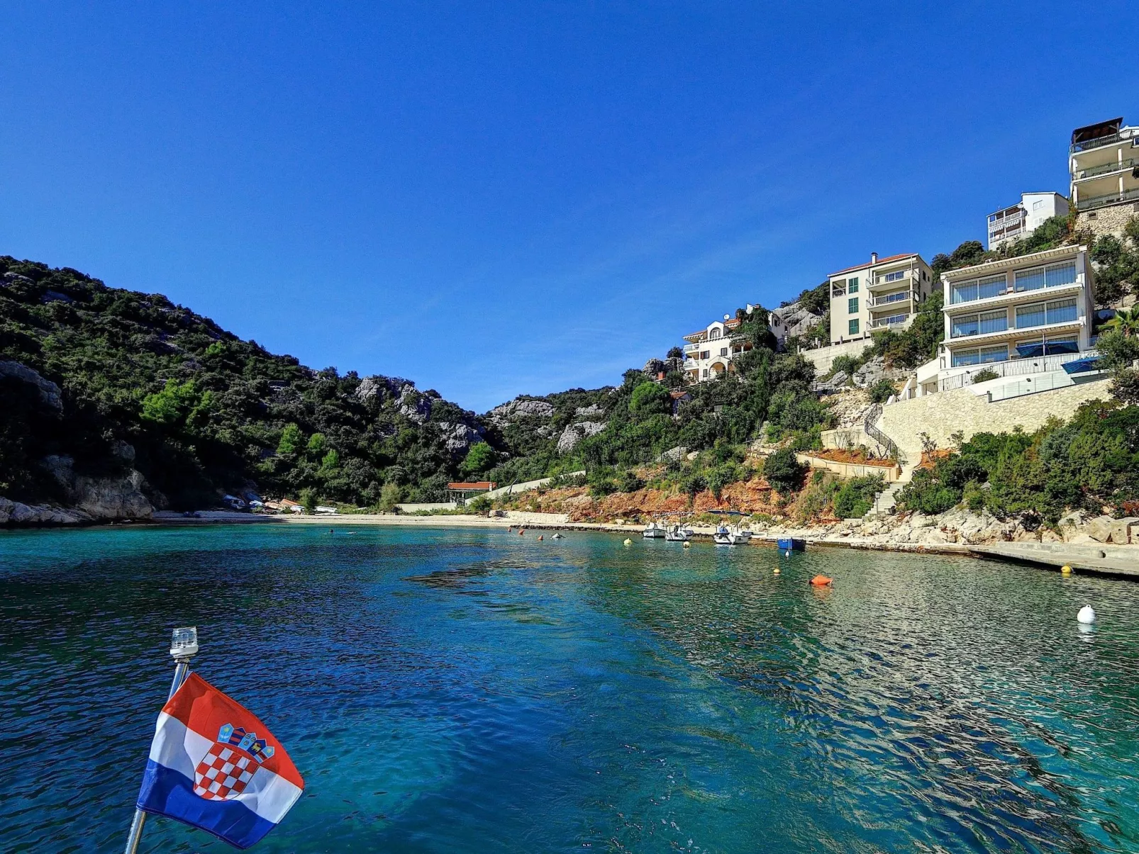 Villa by the Sea-Image-tags.info