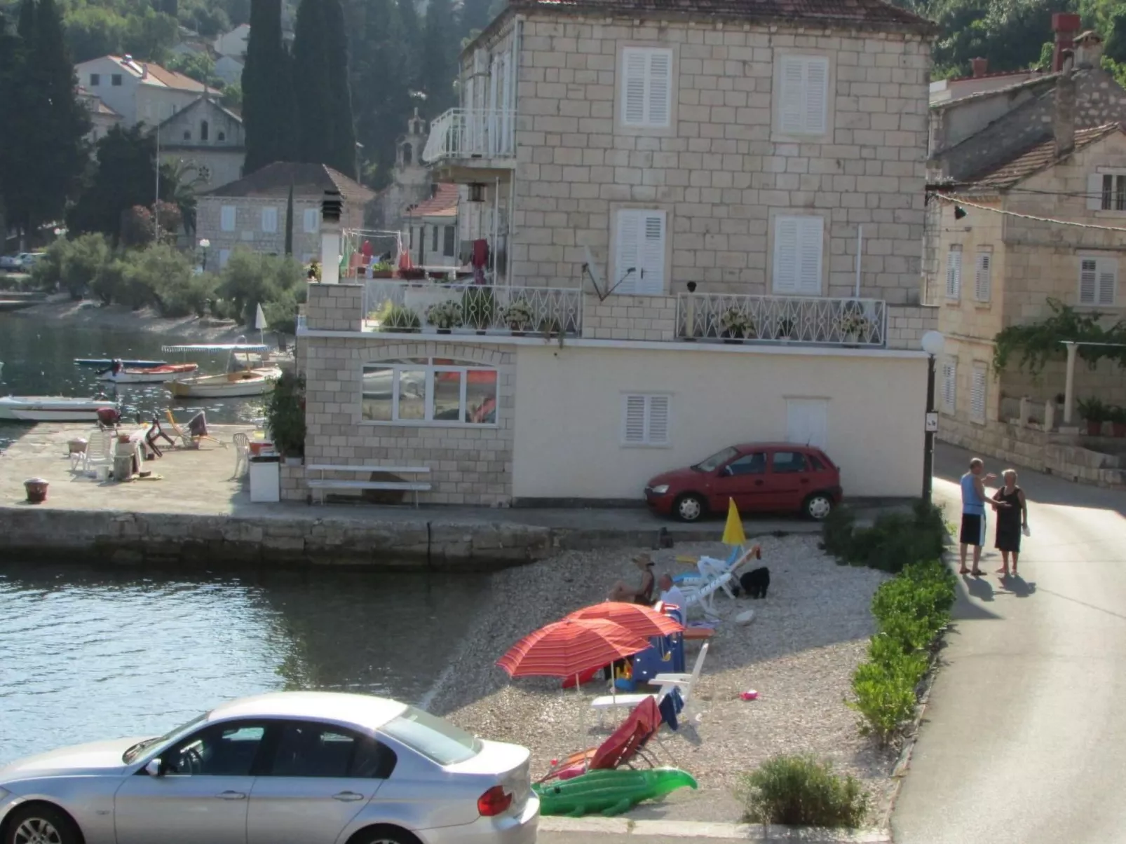 "Martina" direkt am Wasser