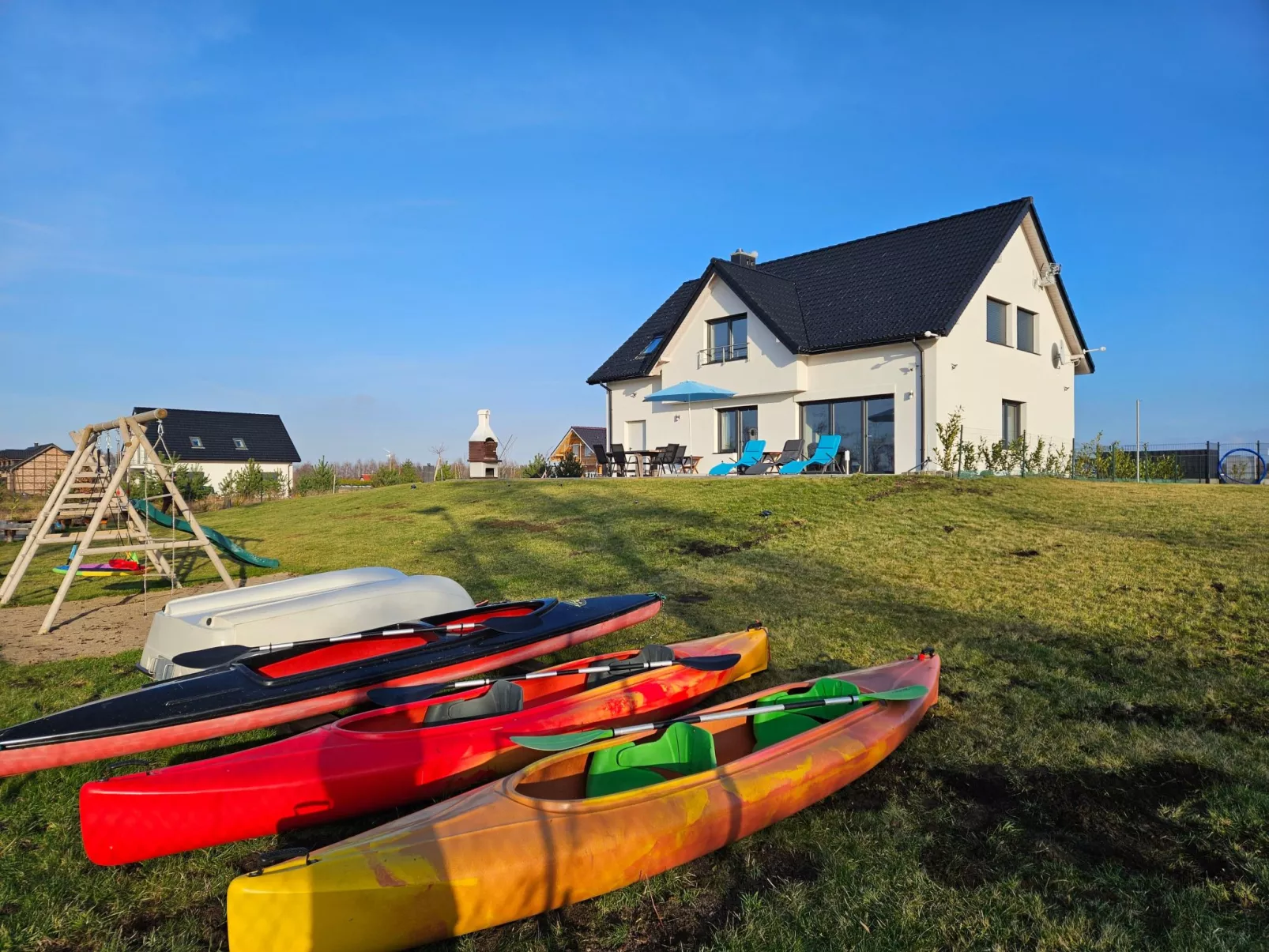 Ferienvilla "Villa Koprowo" mit Jacuzzi und Sauna-Buiten