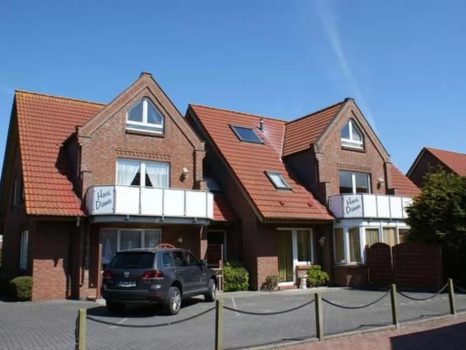Einladende Obergschosswohnung mit sonnigem Balkon