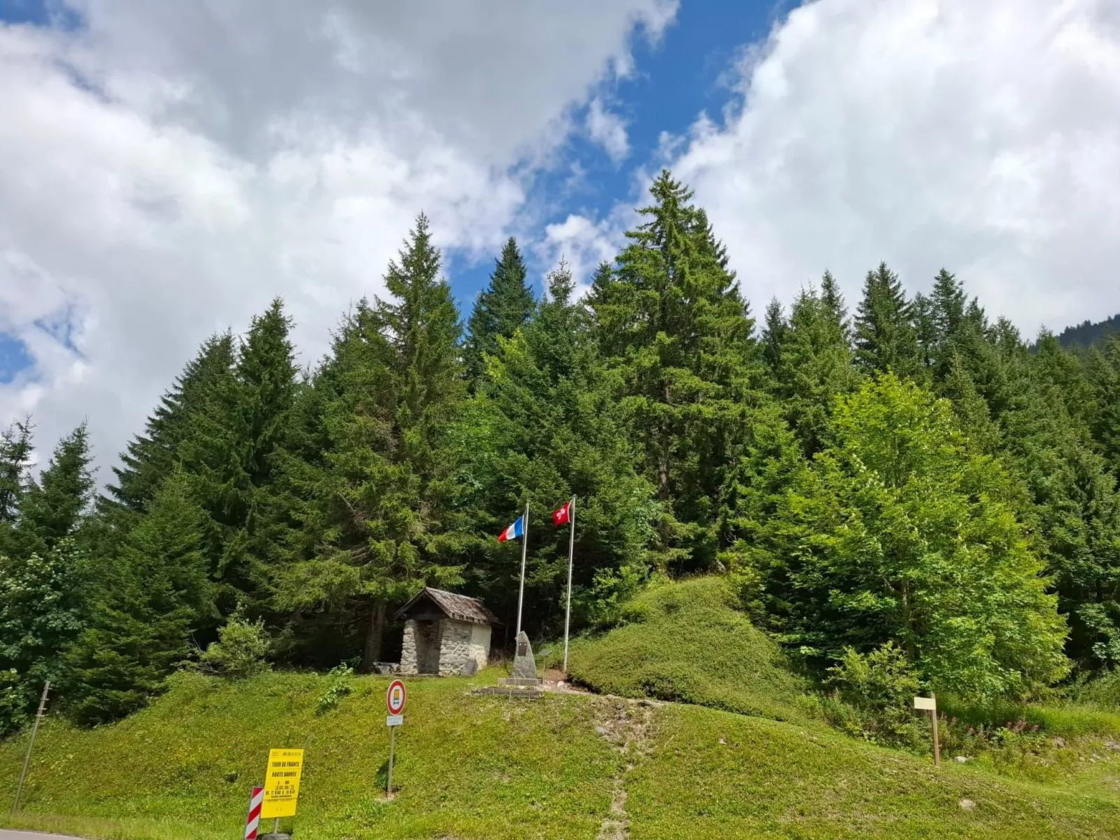 Apartment plus Pool-Image-tags.info