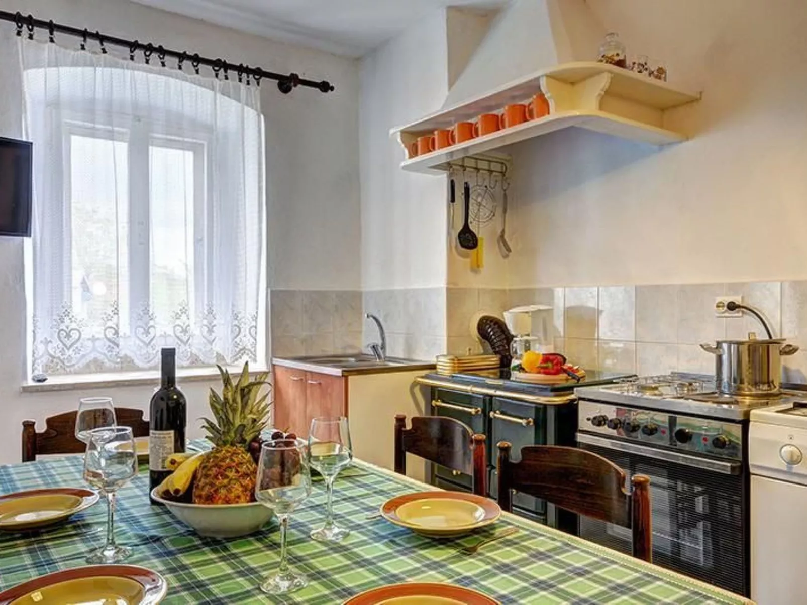 Romantische Villa mit weitläufigem Garten-Binnen