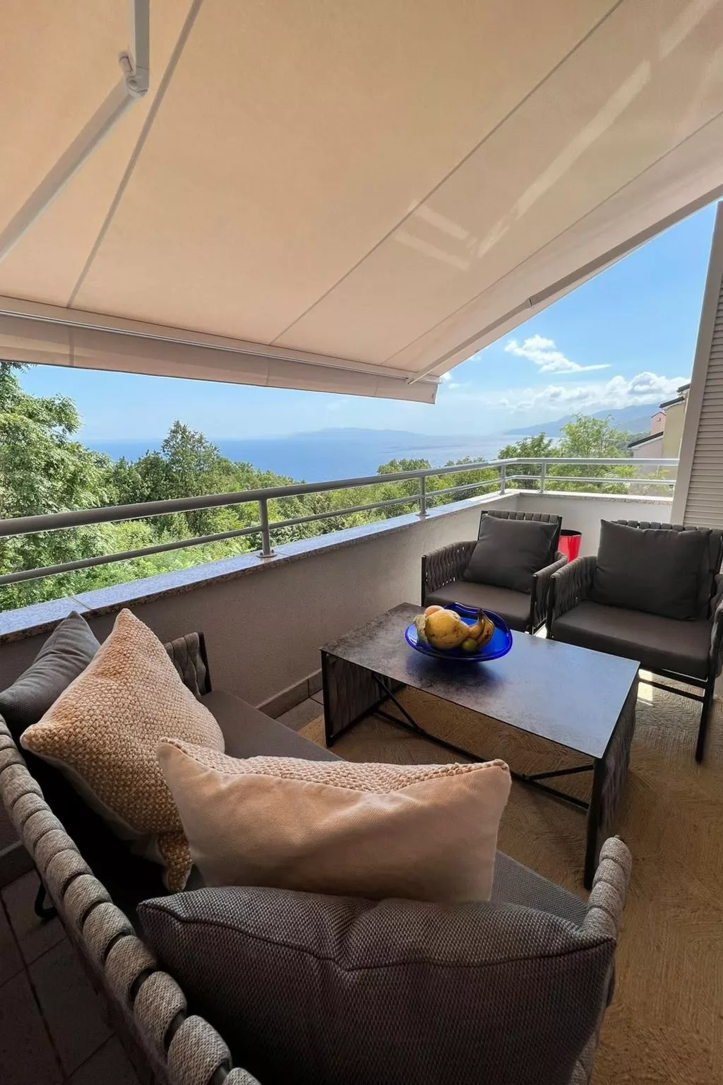 Appartement mit Terrasse