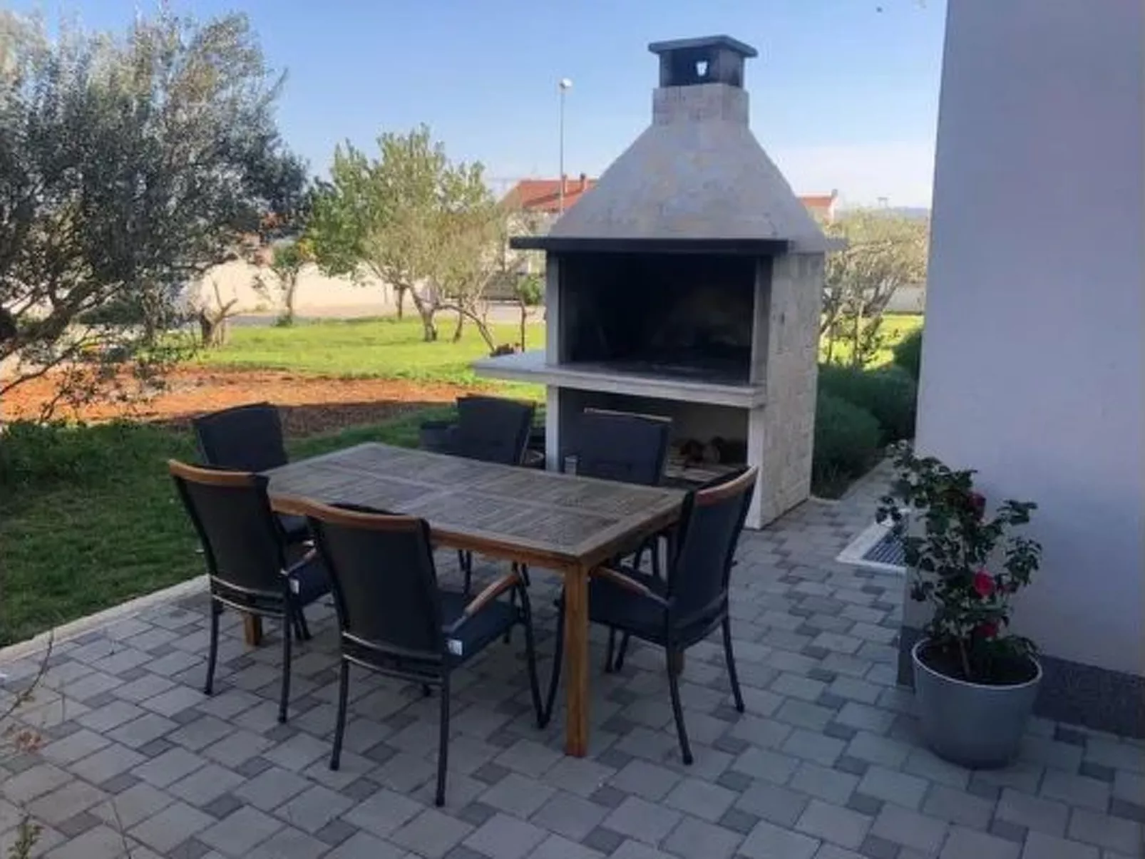 Komfortable Wohnung mit privatem Jacuzzi