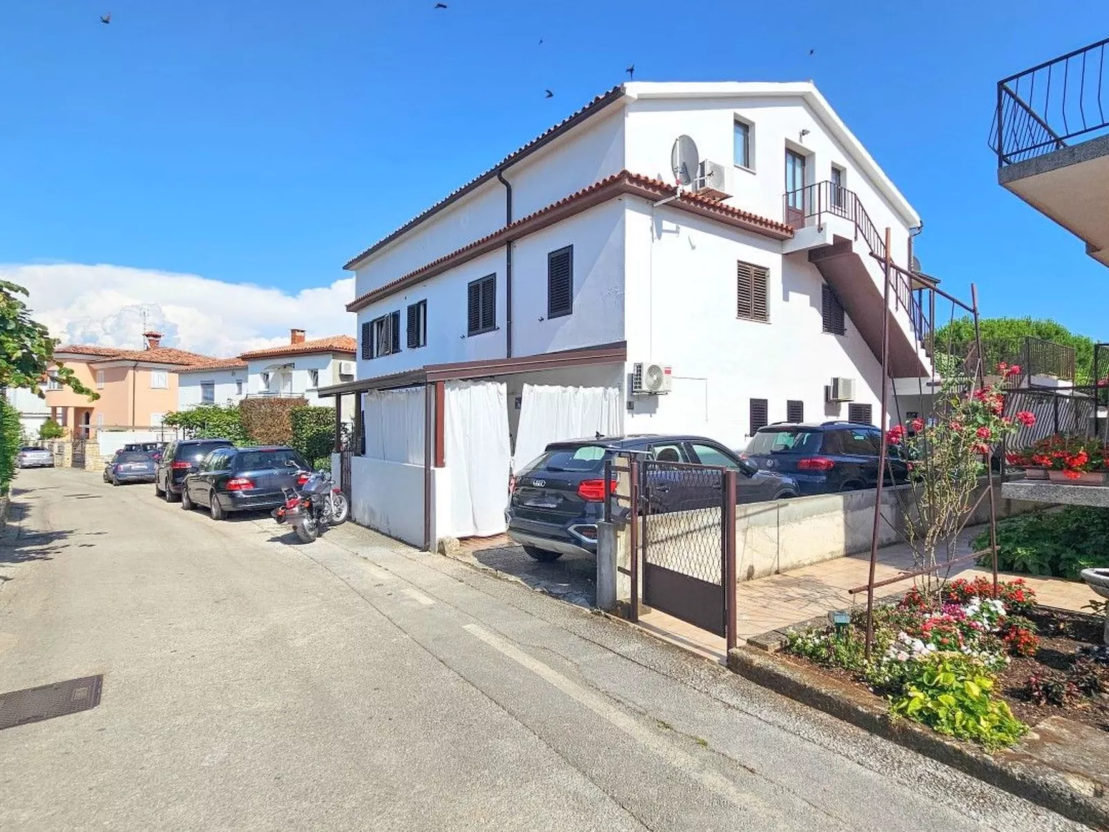 "Vadnov A2" direkt am Strand-Buiten