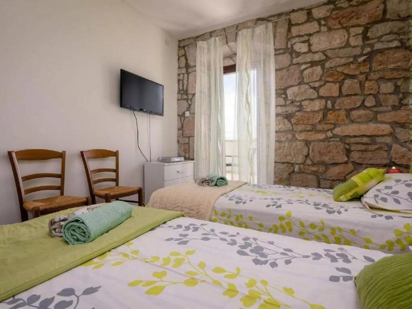 Casa Ana Milena-Binnen