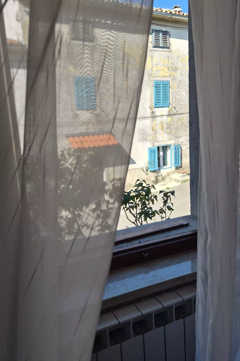 Mit Kamin in der Stadt Roc